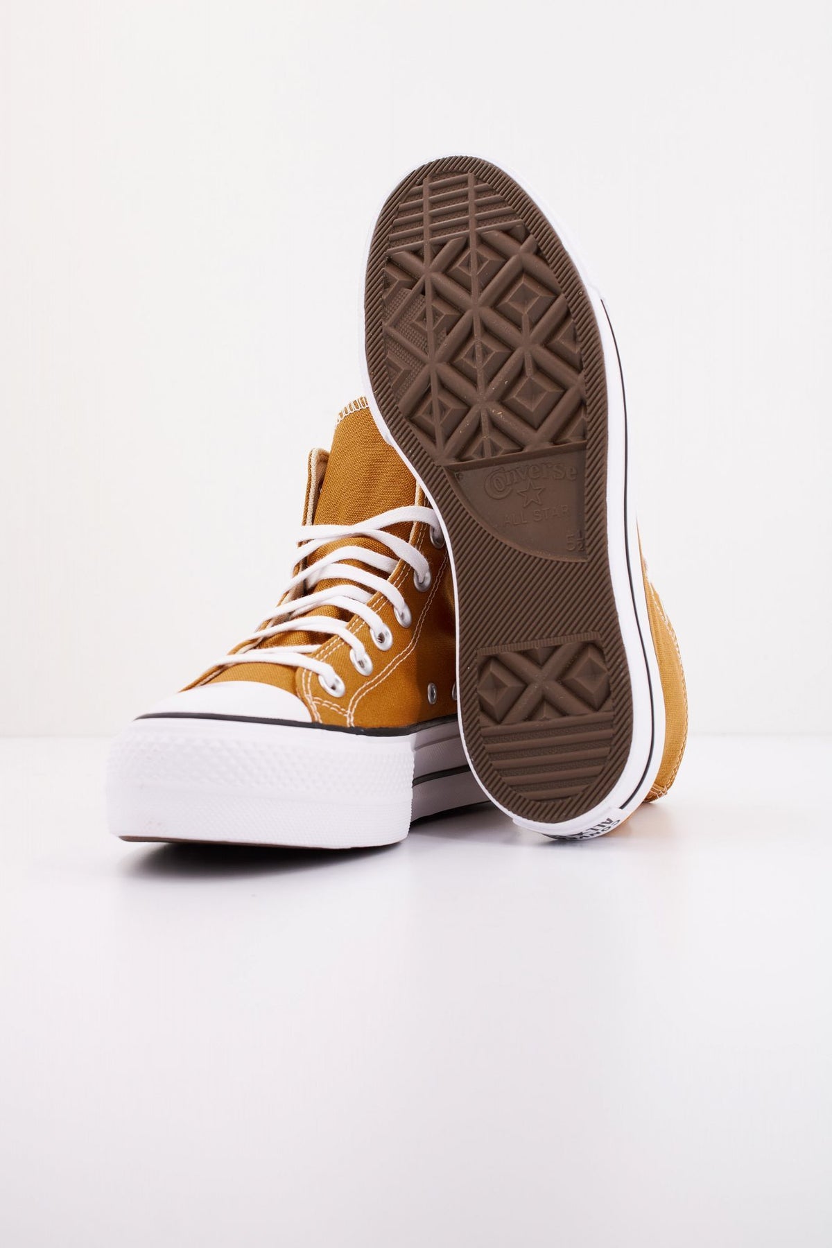 CONVERSE CHUCK TAYLOR ALL STAR LIFT A11537C en color MARRON (5)