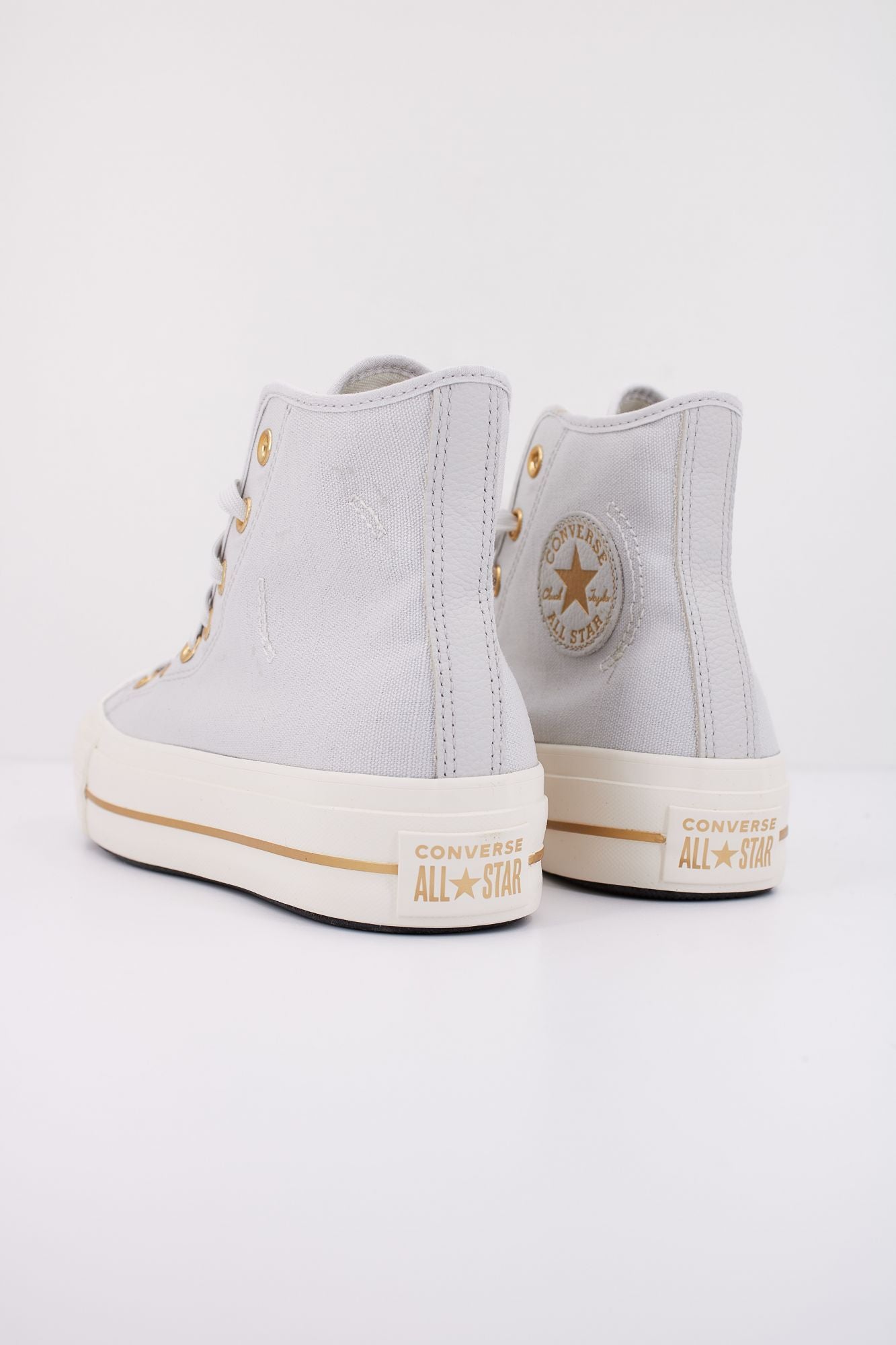 CONVERSE CTAS LIFT HI BARELY en color GRIS (4)