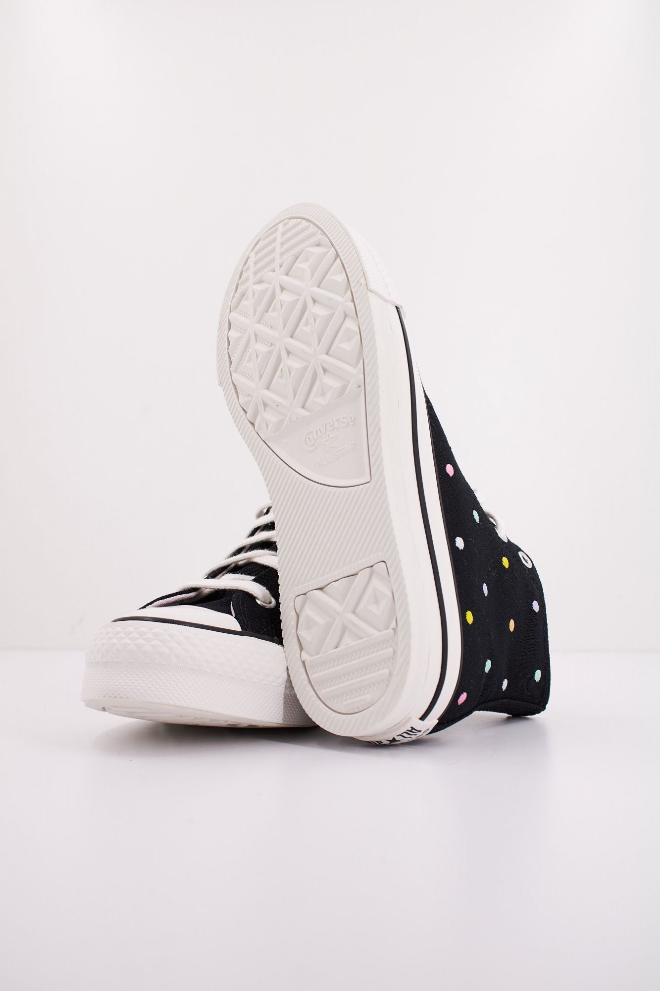 CONVERSE Chuck Taylor All Star Lift Polka Dots Platform en color NEGRO (5)