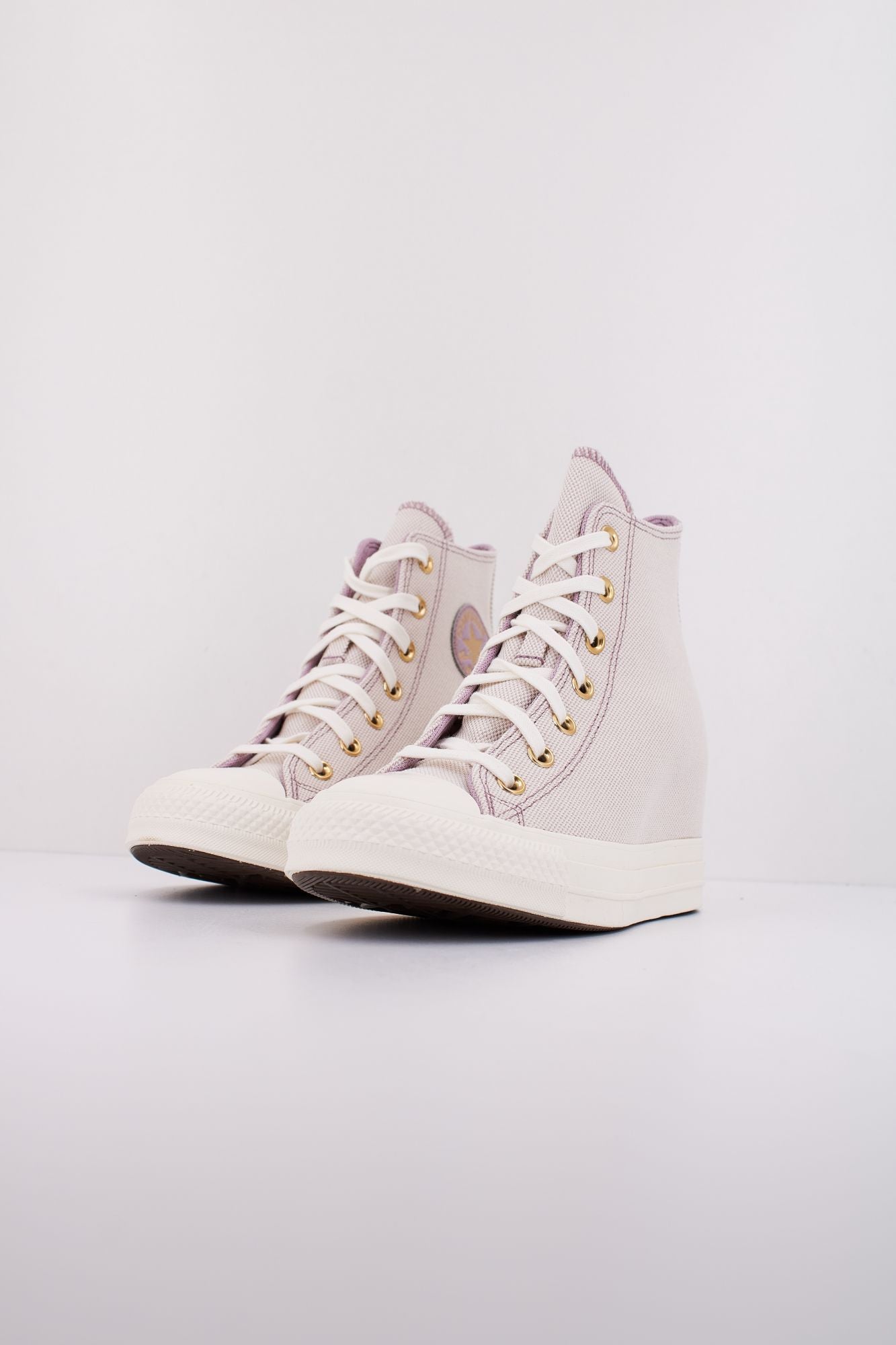 CONVERSE CHUCK TAYLOR ALL STAR WEDGE en color VIOLETA (2)
