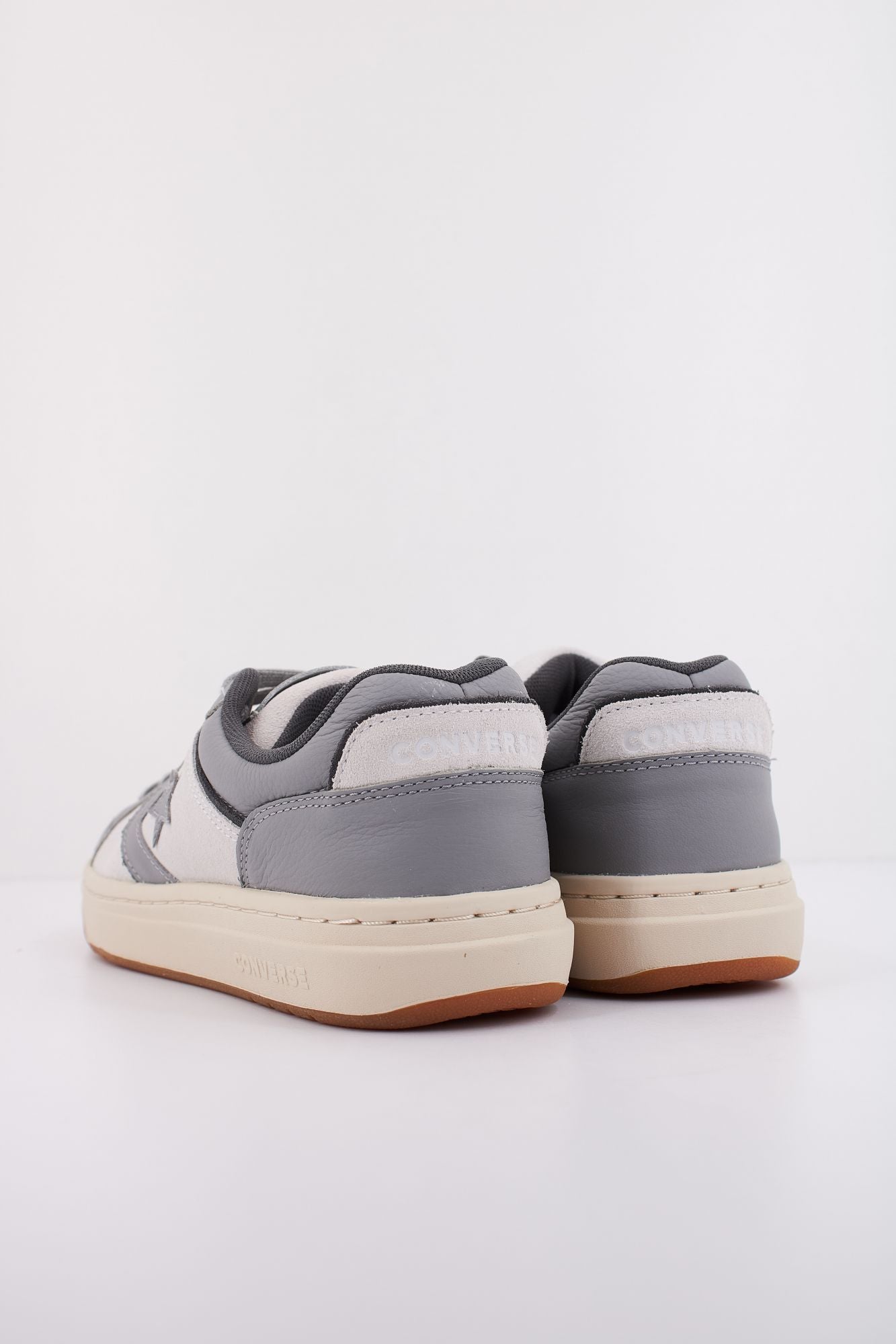 CONVERSE PRO BLAZE CLASSIC LEATHER &  SUEDE en color GRIS (4)