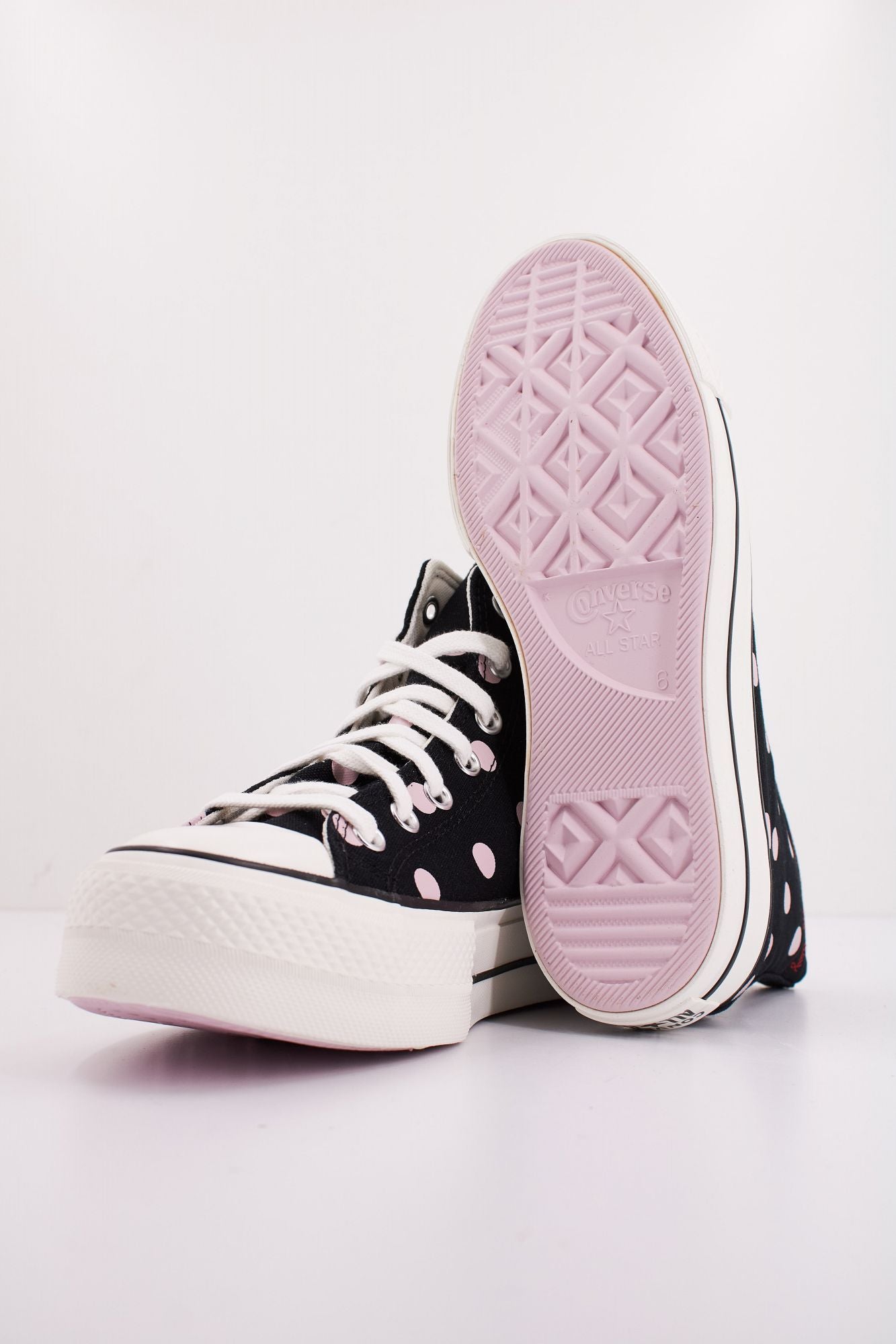 CONVERSE CHUCK TAYLOR ALL STAR LIFT PLATFORM POLKA DOTS en color NEGRO (5)