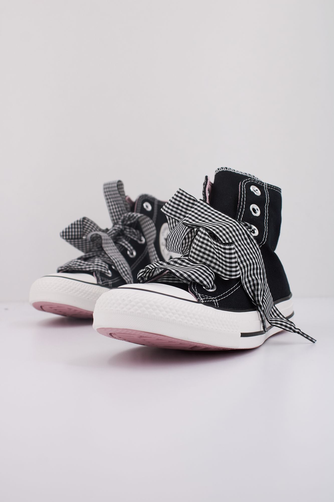 CONVERSE  CHUCK TAYLOR ALL STAR en color NEGRO (2)