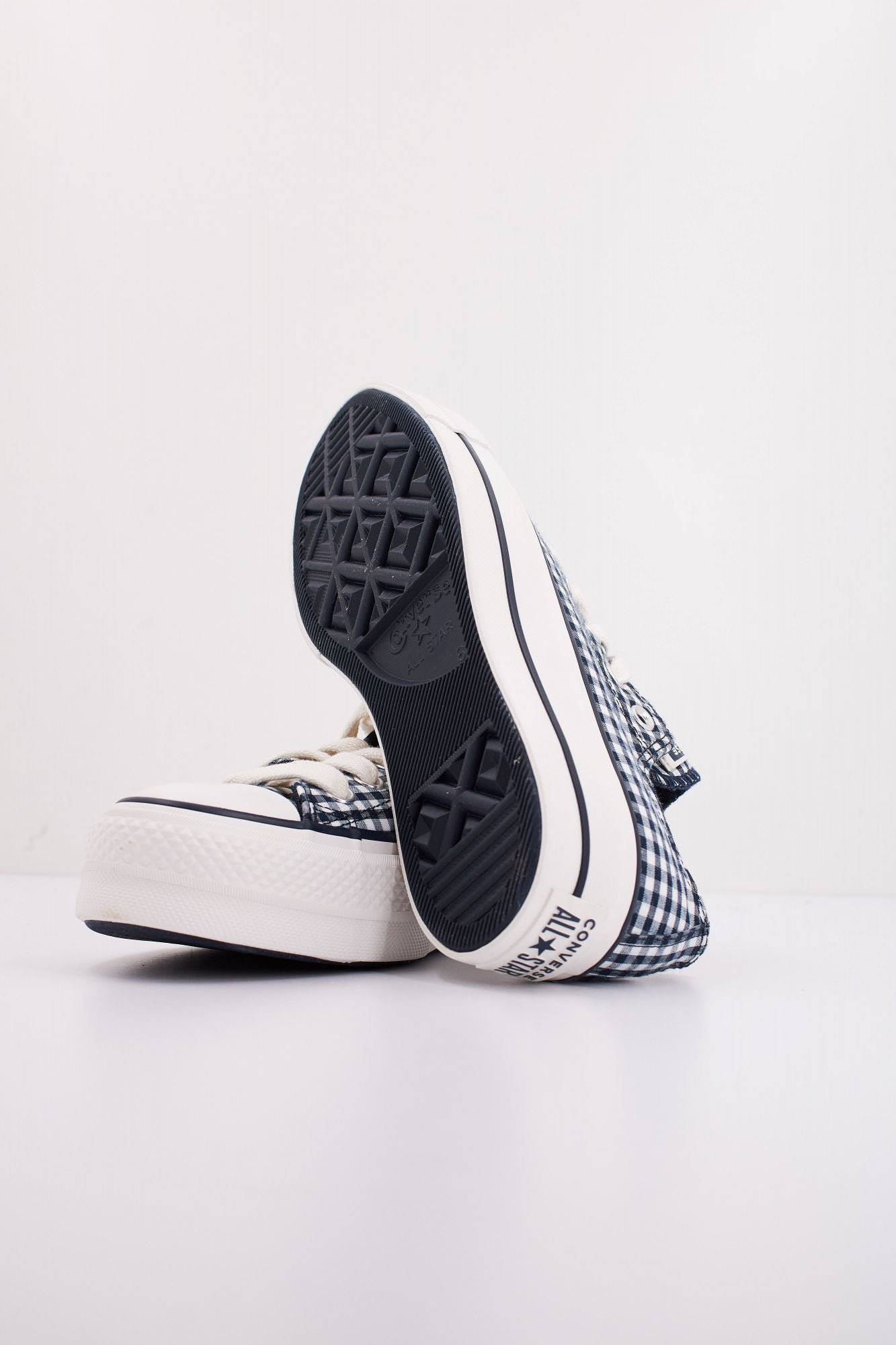 CONVERSE CHUCK TAYLOR ALL STAR LIFT en color AZUL (5)