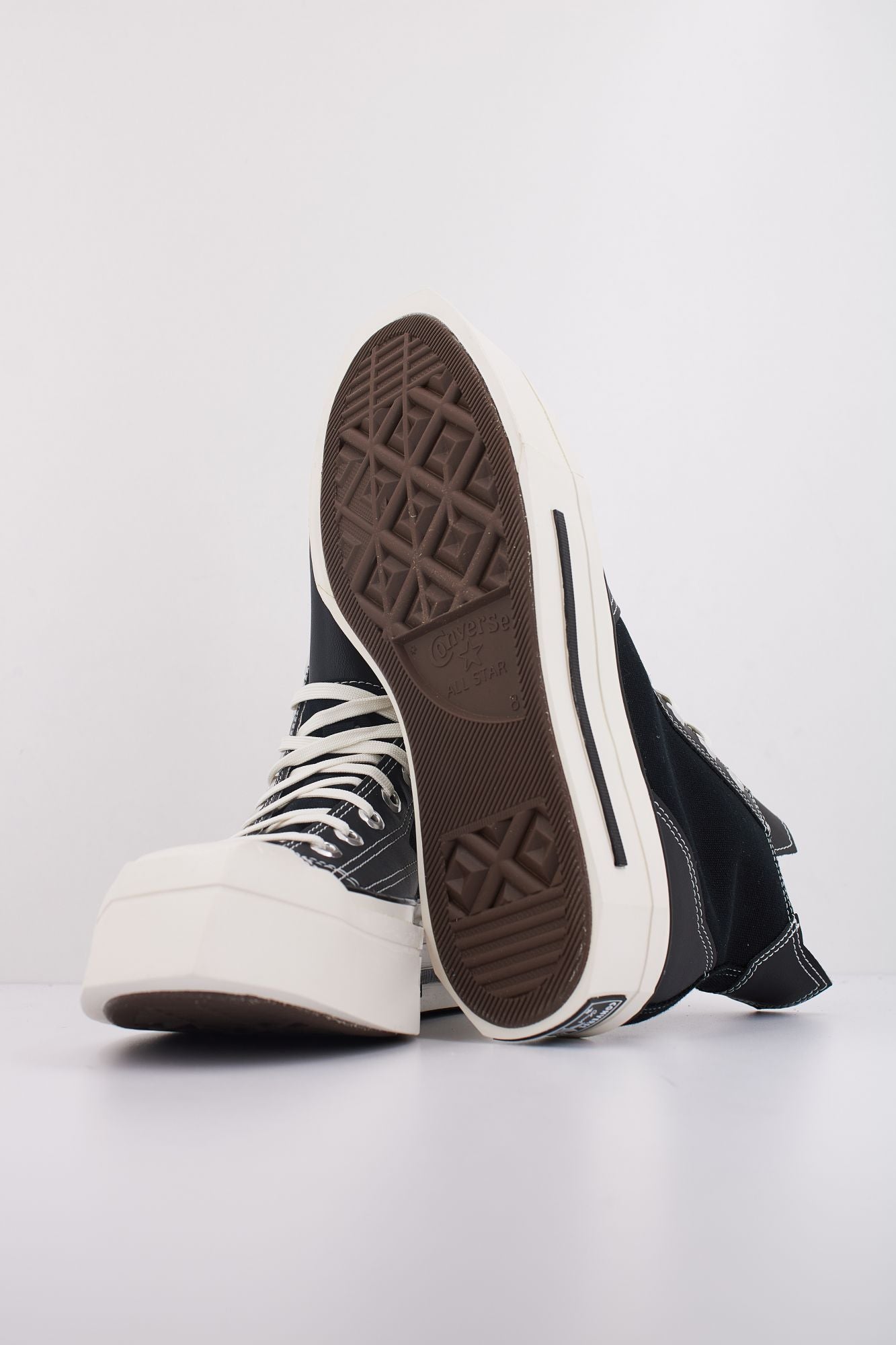 CONVERSE CHUCK TAYLOR ALL STAR 70 DE LUXE SQUARED en color NEGRO (5)