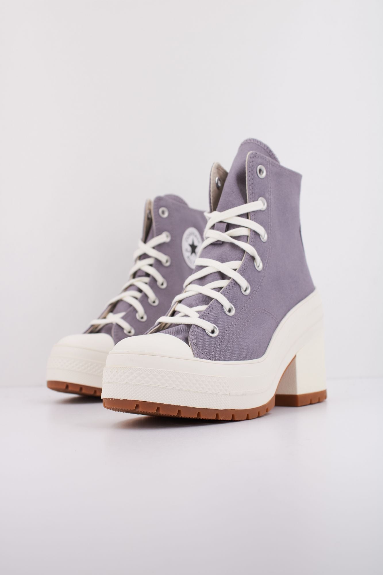 CONVERSE CHUCK 70 DE LUXE HEEL en color VIOLETA (2)