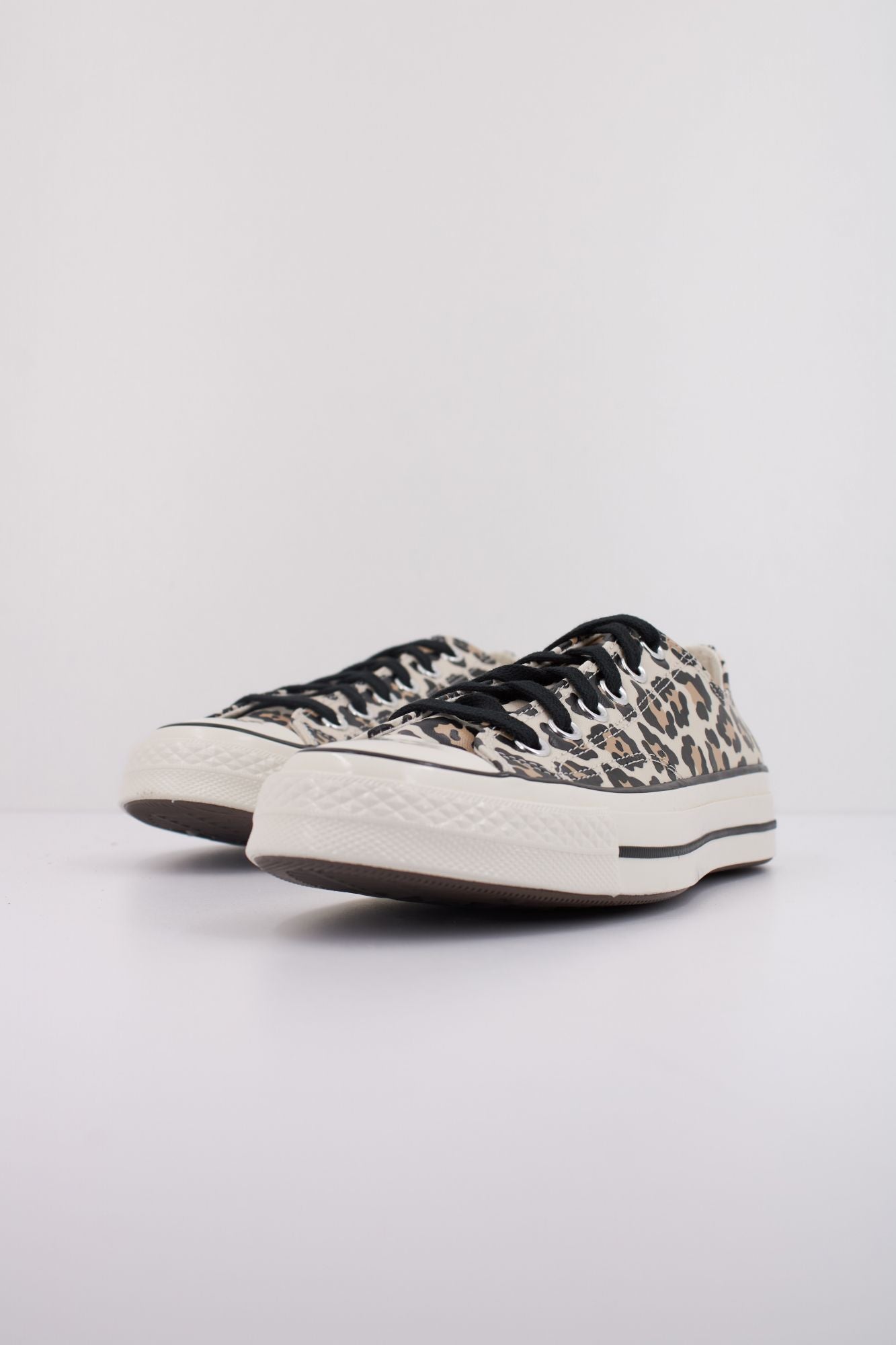 CONVERSE CHUCK TAYLOR ALL STAR 70 OX en color ANIMAL PRINT (2)
