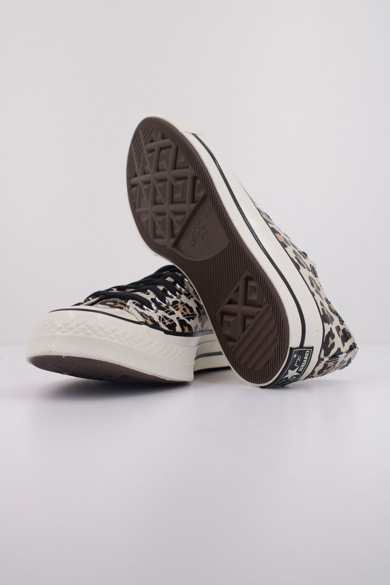 CONVERSE CHUCK TAYLOR ALL STAR 70 OX en color ANIMAL PRINT (5)
