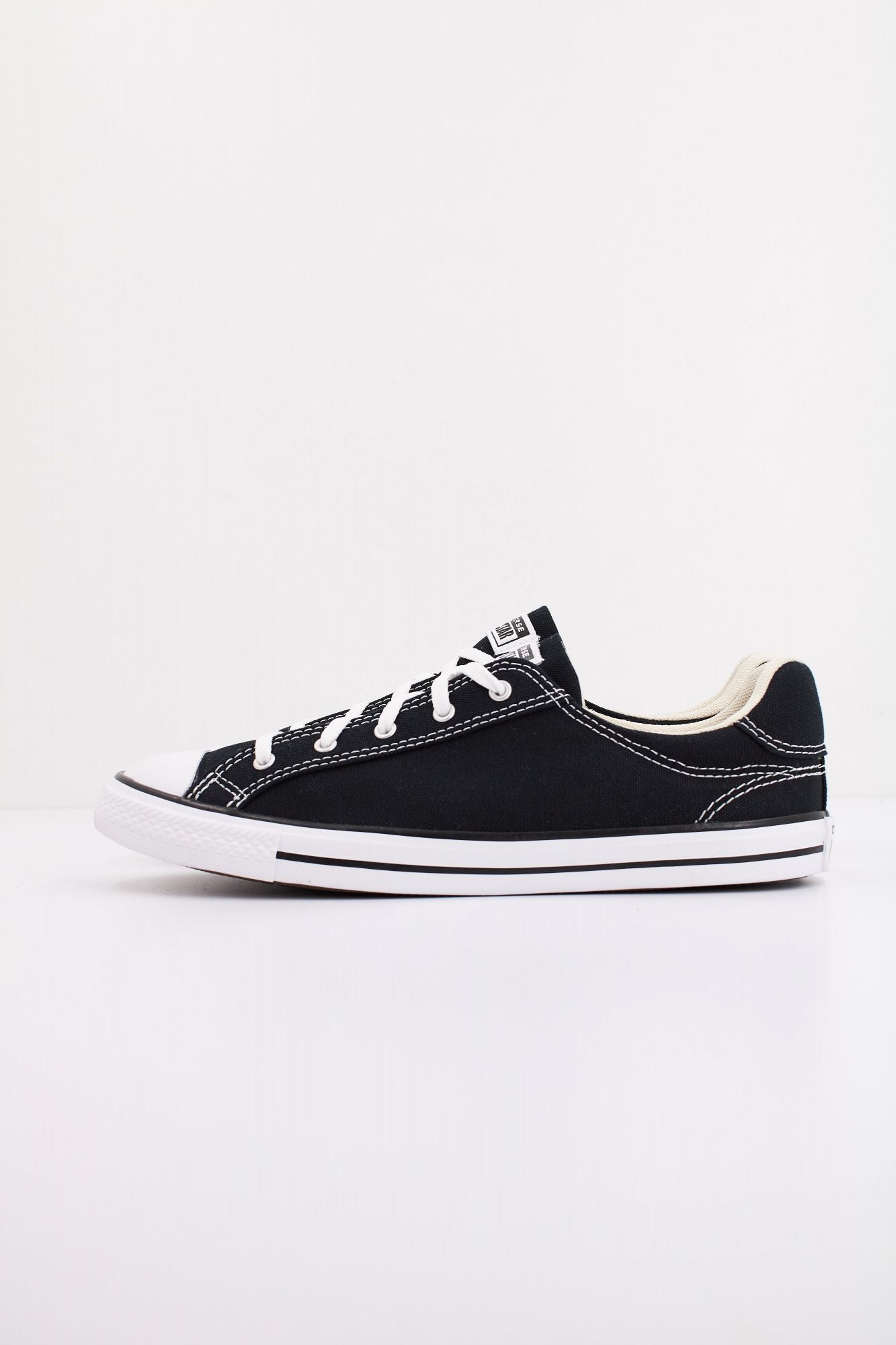 CONVERSE CHUCK TAYLOR ALL STAR DAINTY LUCKY OX en color NEGRO (1)
