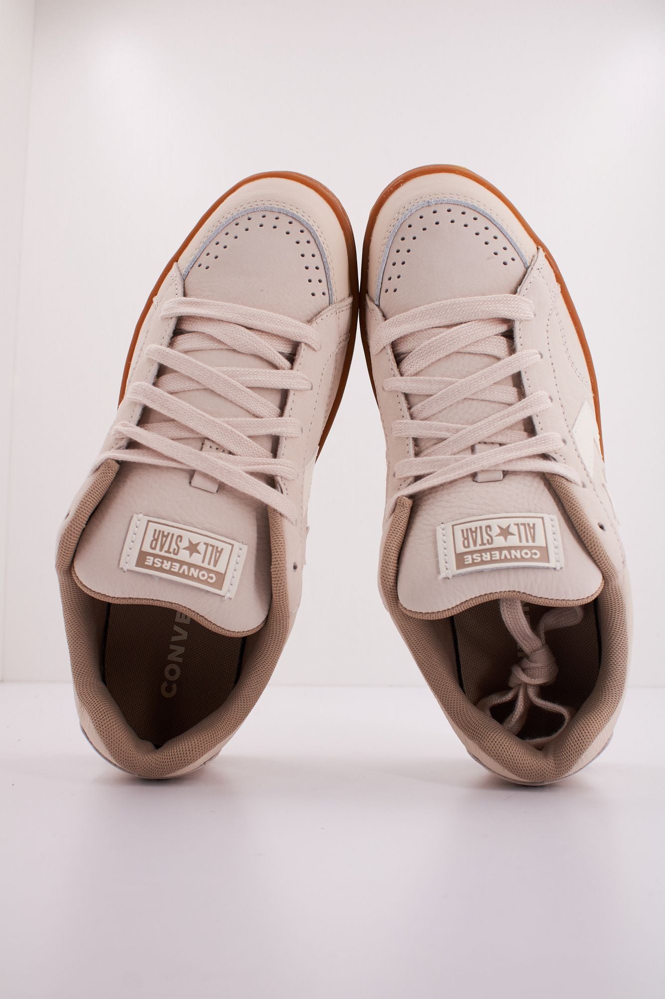 CONVERSE PRO BLAZE CLASSIC OX en color BEIS (3)