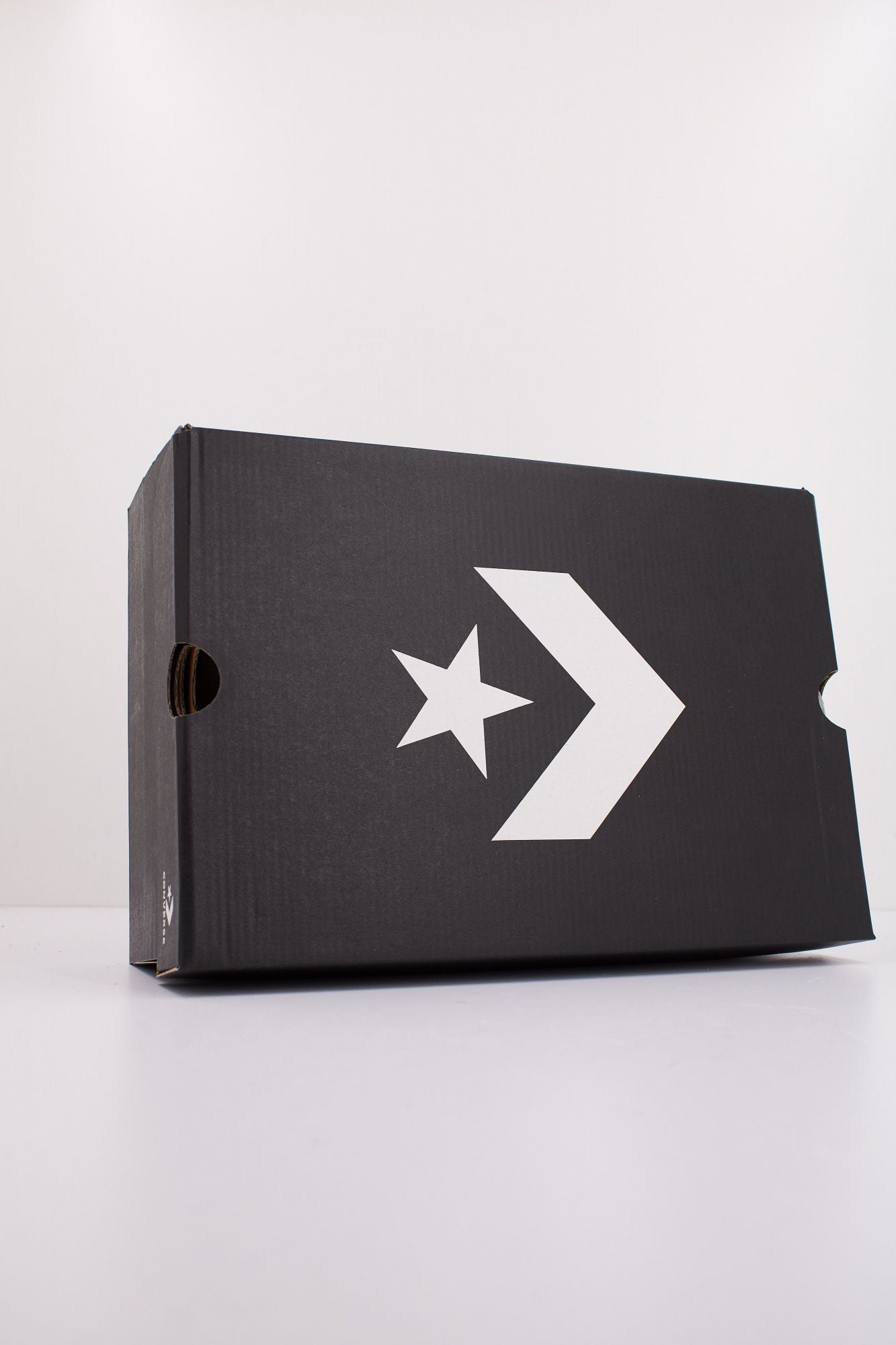 CONVERSE PRO BLAZE CLASSIC OX en color BEIS (6)