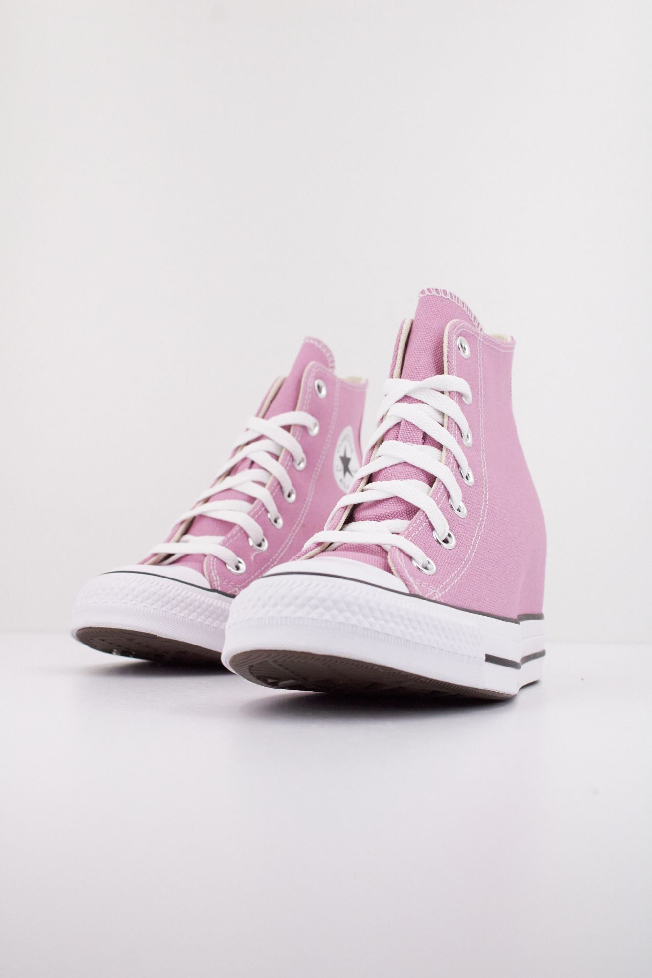 CONVERSE CHUCK TAYLOR ALL STAR CLASSIC WEDGE PLATFORM en color ROSA (2)