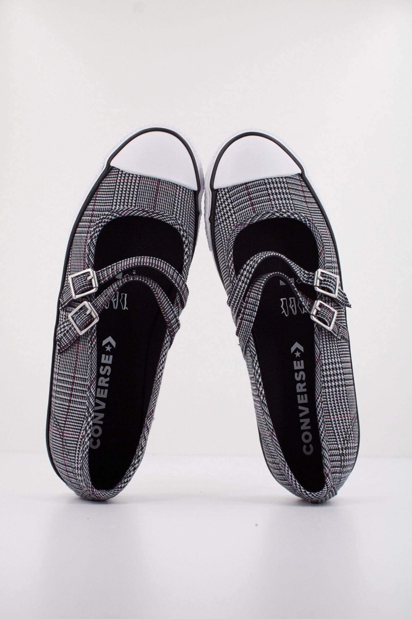 CONVERSE CHUCK TAYLOR ALL STAR DAINT en color GRIS (3)