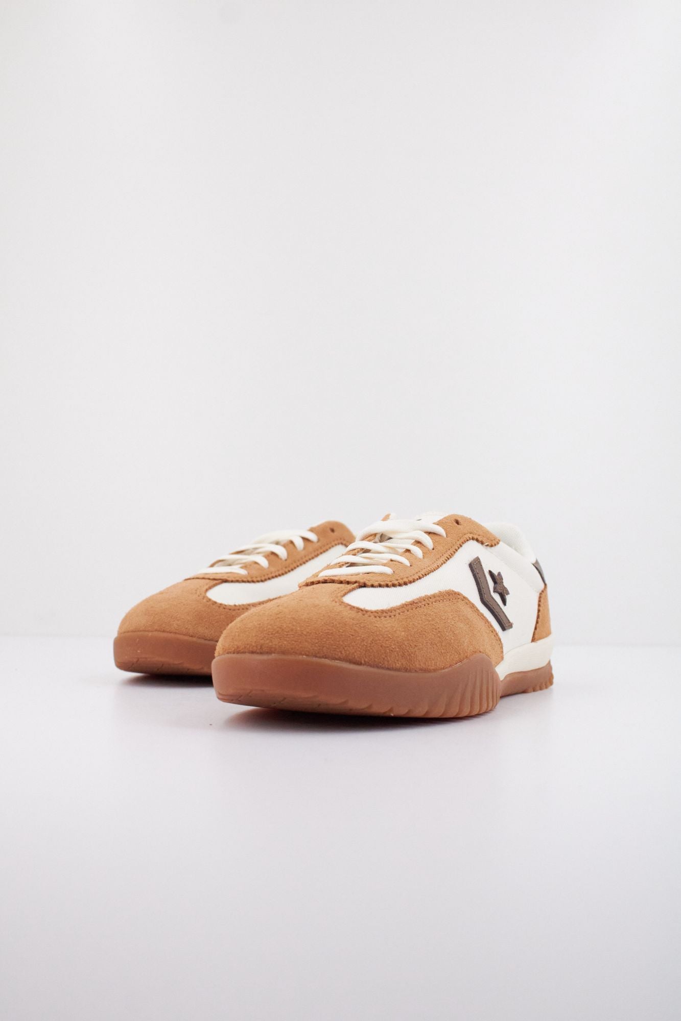 CONVERSE RUN STAR TRAINER OX en color MARRON (2)