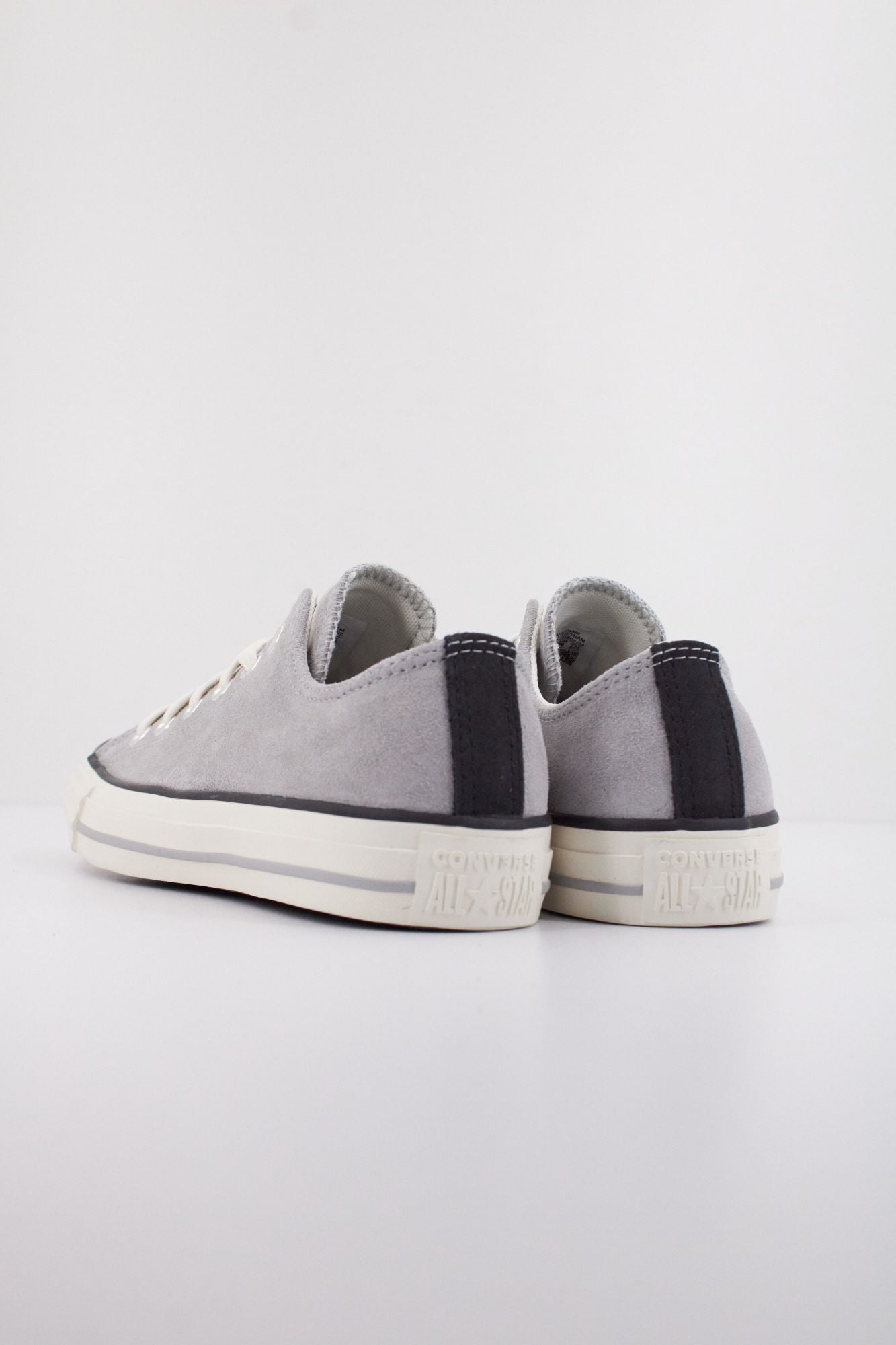 CONVERSE CHUCK TAYLOR ALL STAR en color GRIS (4)