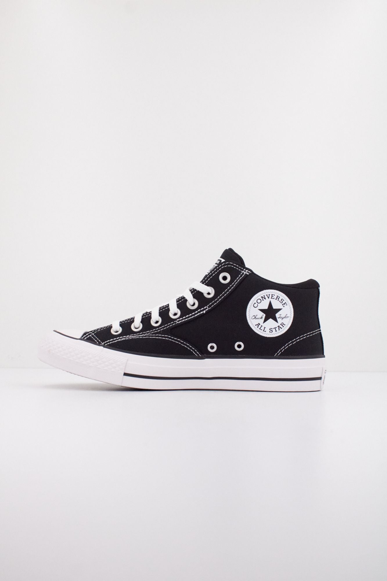 CONVERSE CTAS MALDEN STREET MID en color NEGRO (1)