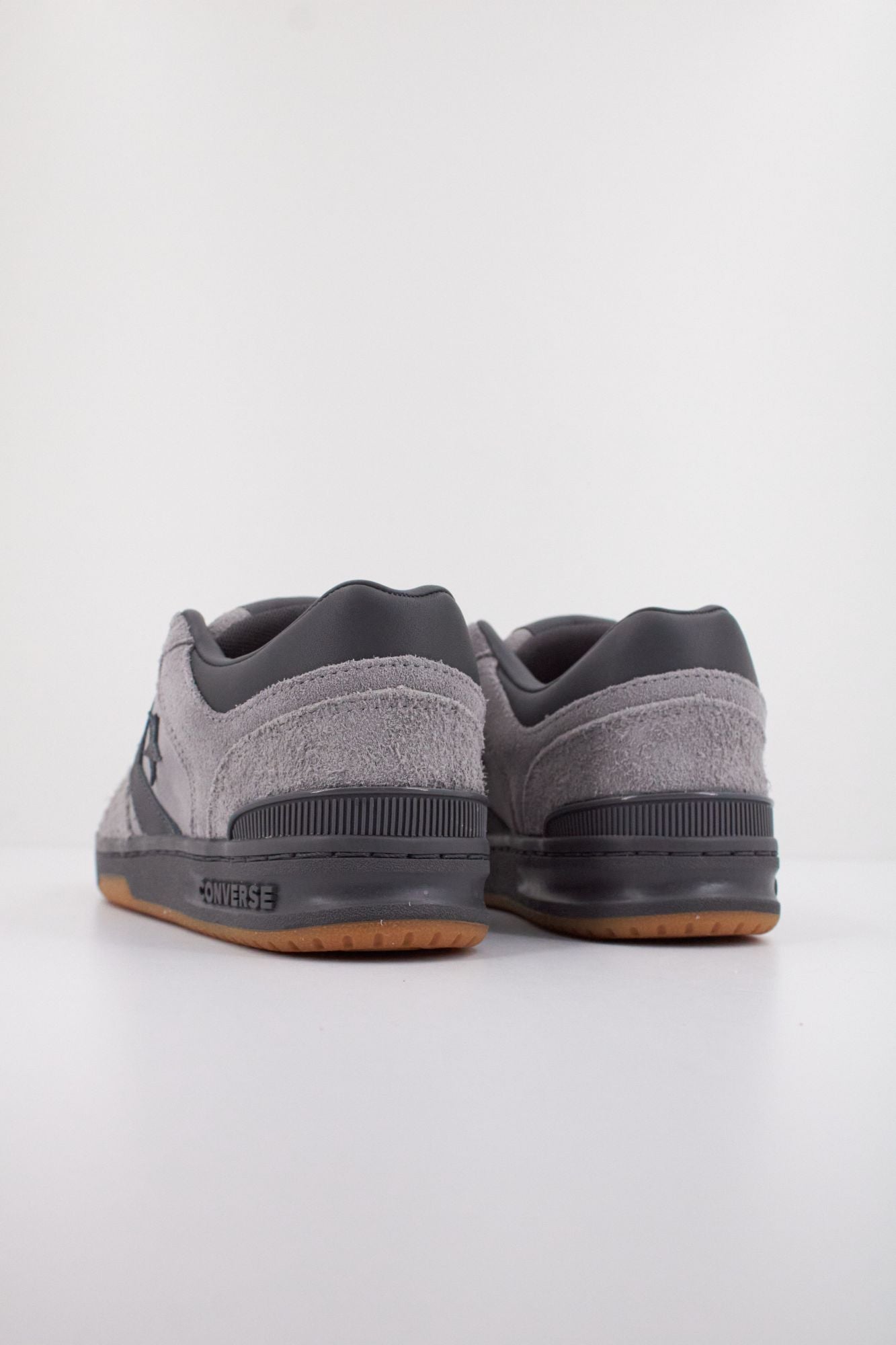 CONVERSE CL98 SUEDE en color GRIS (4)