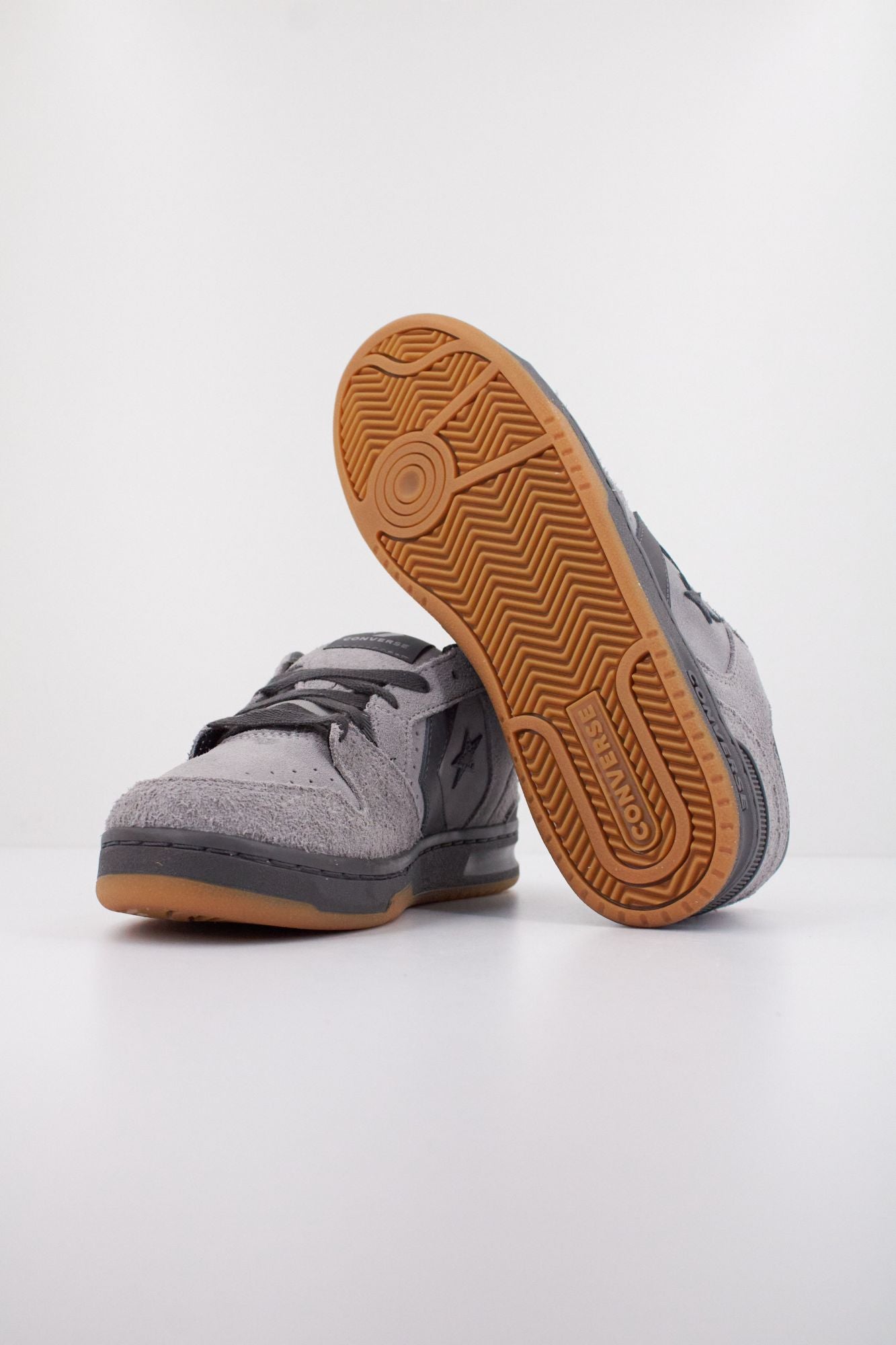 CONVERSE CL98 SUEDE en color GRIS (5)