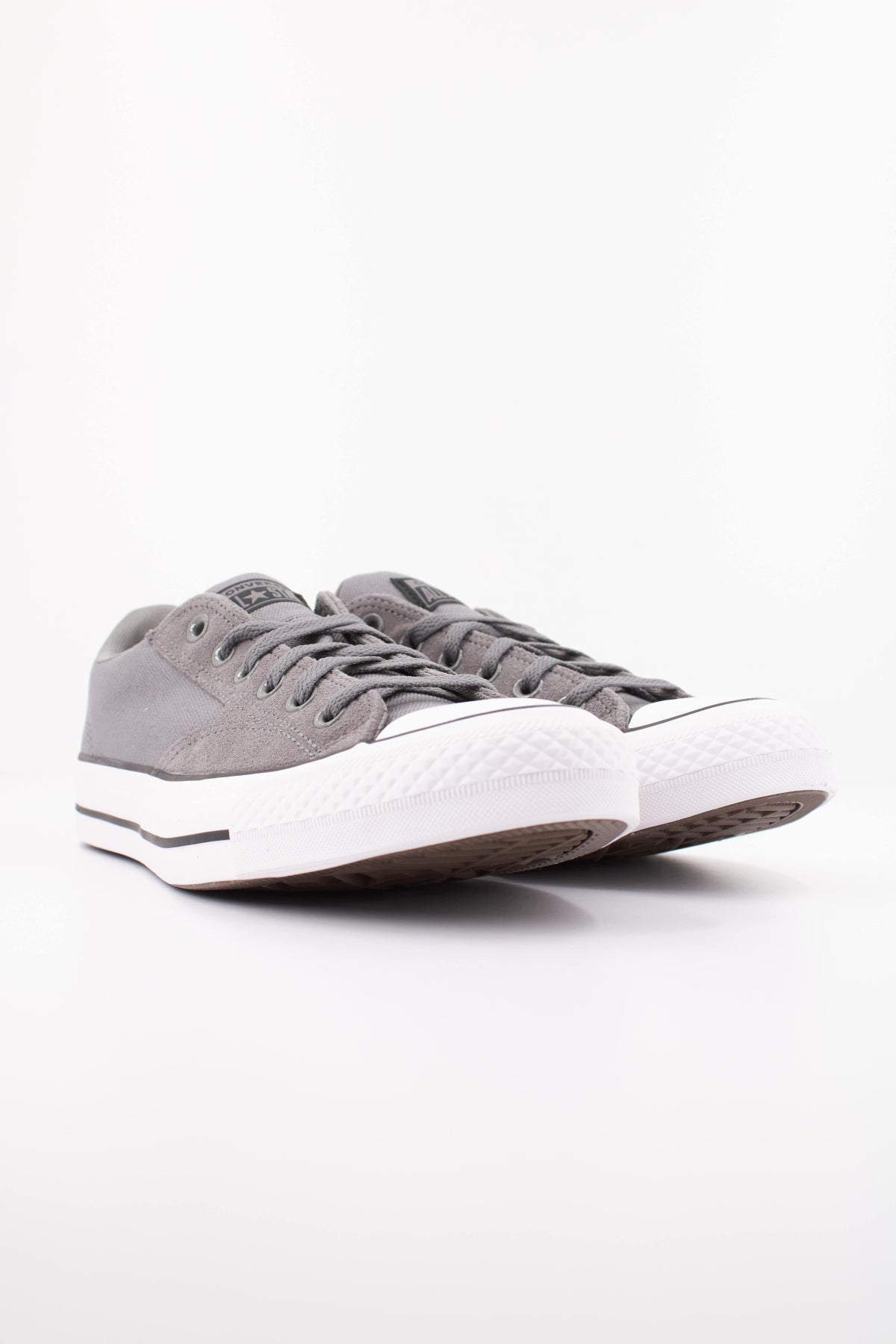 CONVERSE A18136C  en color GRIS (2)