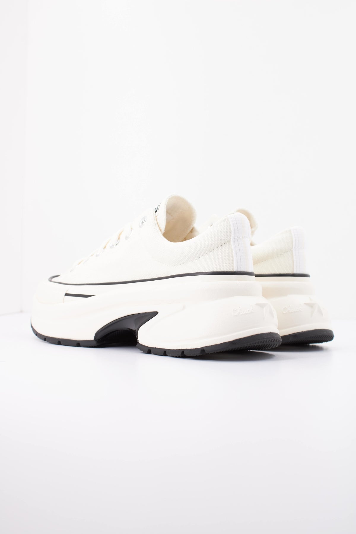 CONVERSE RUN STAR CRUSH OX en color BLANCO (4)