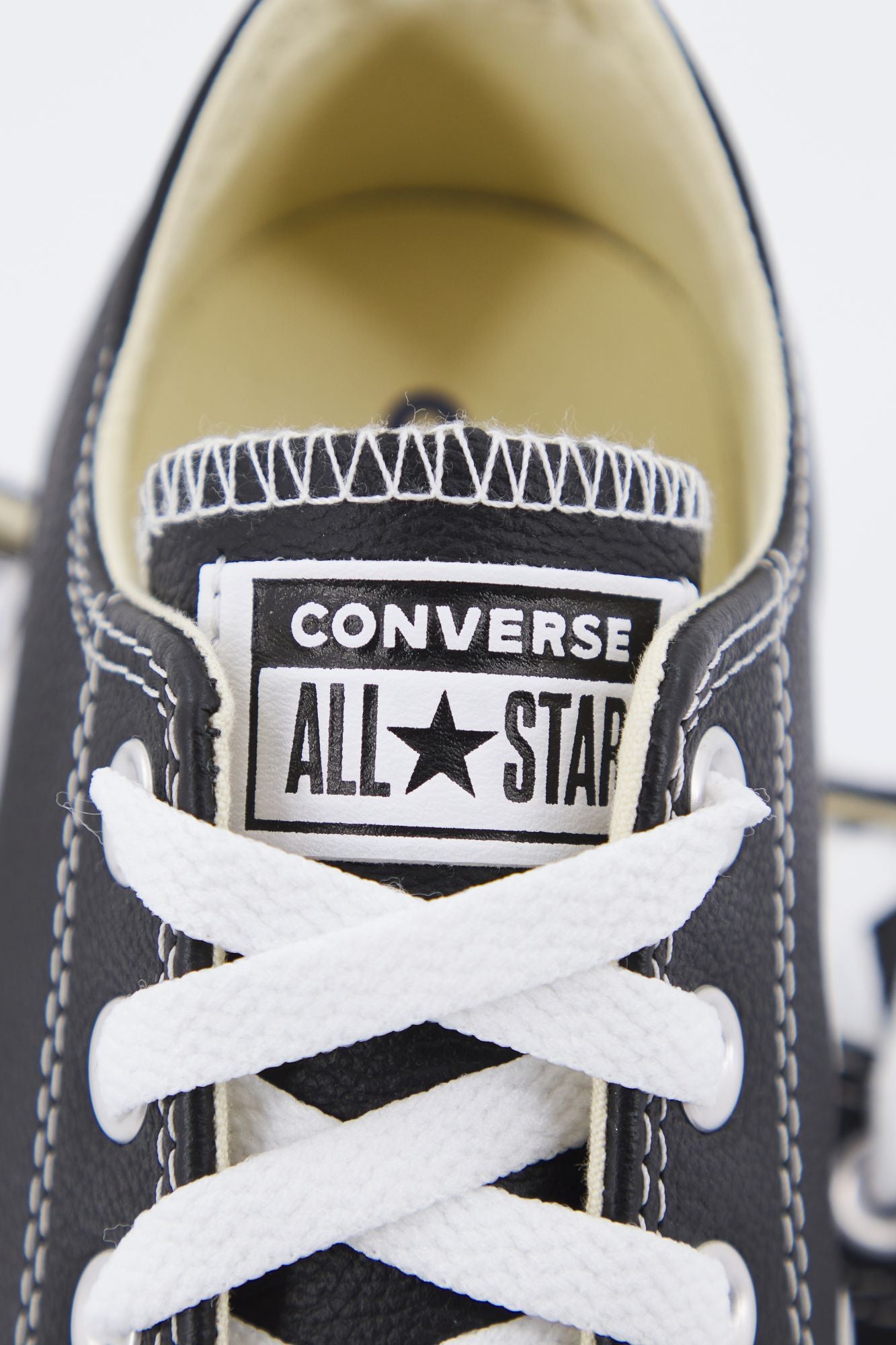 CONVERSE CHUCK TAYLOR ALL STAR CT OX en color NEGRO (4)