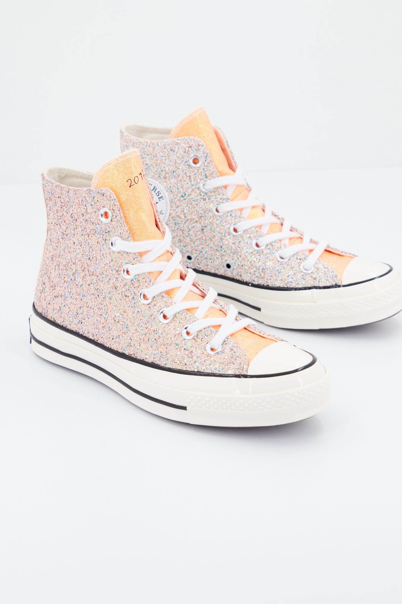 CONVERSE CHUCK 70 HI en color NARANJA (1)