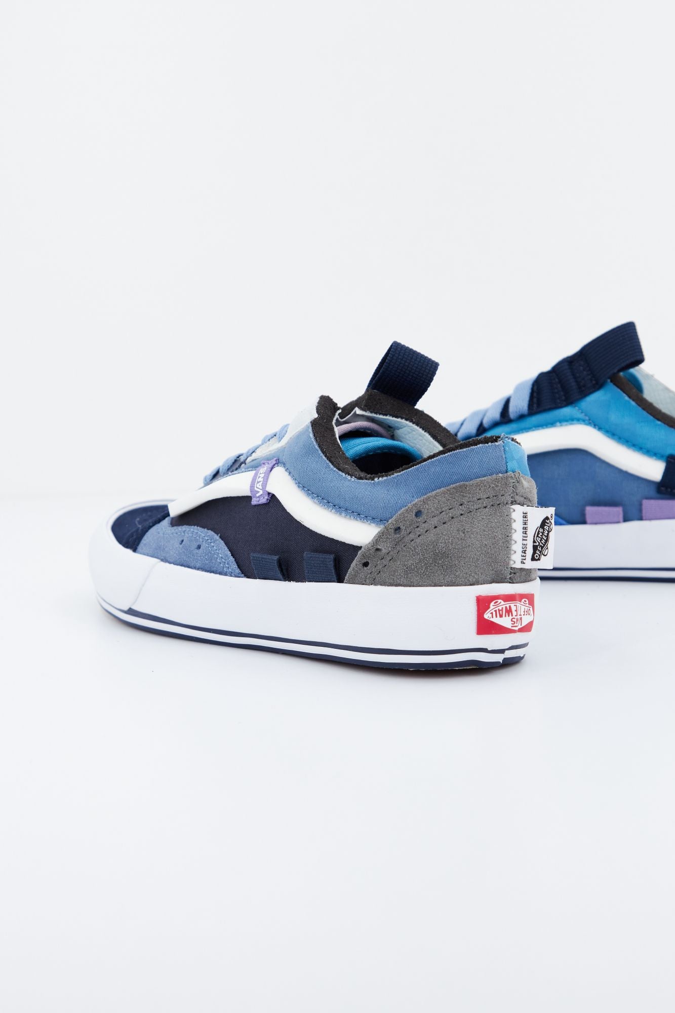 VANS UA OLD SKOOL en color AZUL (3)