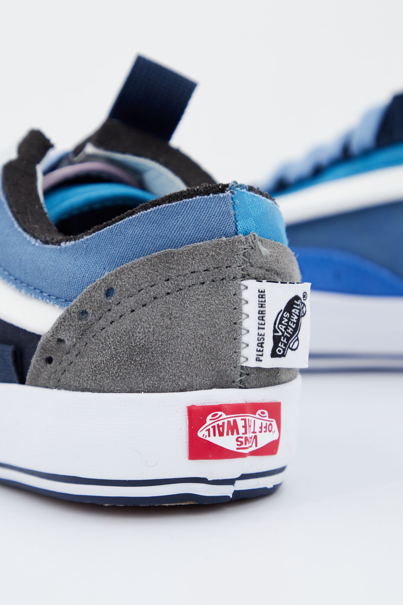 VANS UA OLD SKOOL en color AZUL (4)