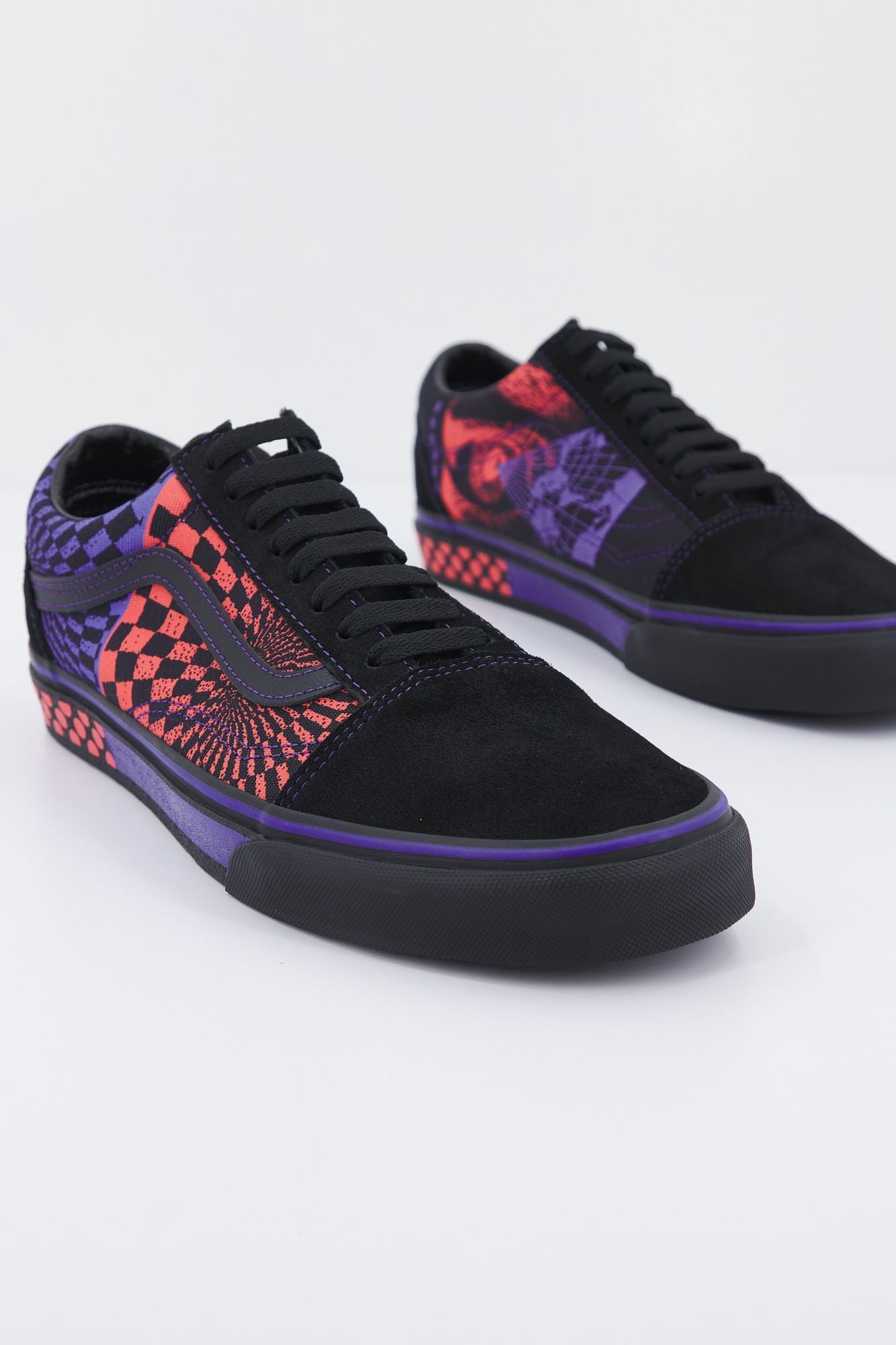 VANS UA OLD SKOOL en color NEGRO (2)