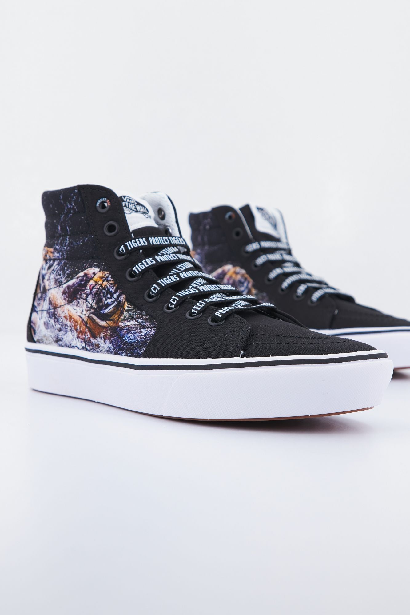 VANS UA COMFYCUSH SK8-HI en color NEGRO (2)