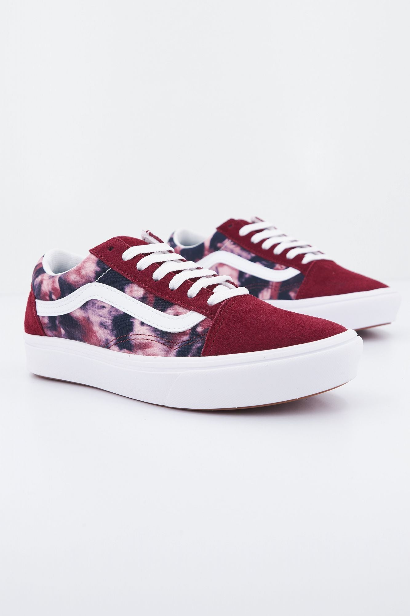 VANS COMFYCUSH OLD SKOOL en color BURDEOS (2)