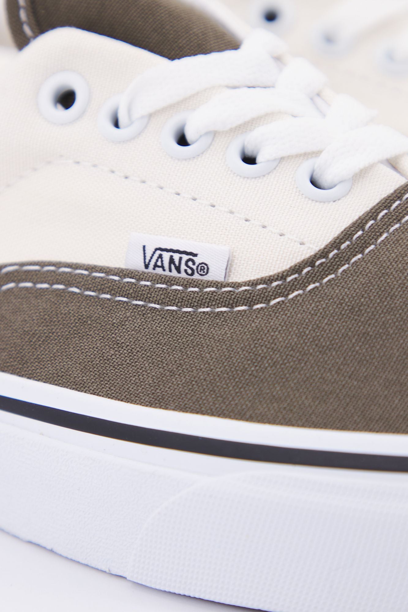 VANS UA ERA en color VERDE (4)