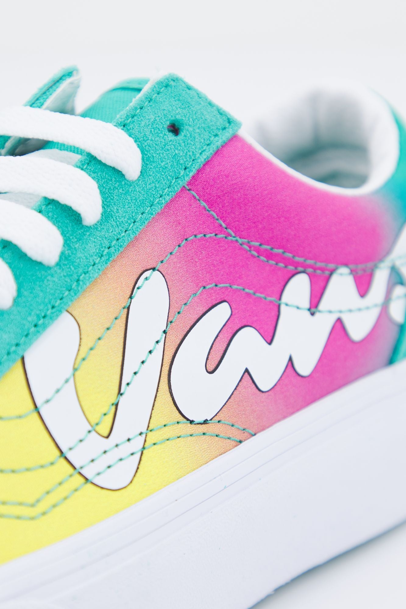 VANS UA OLD SKOOL PLATFORM en color VERDE (4)