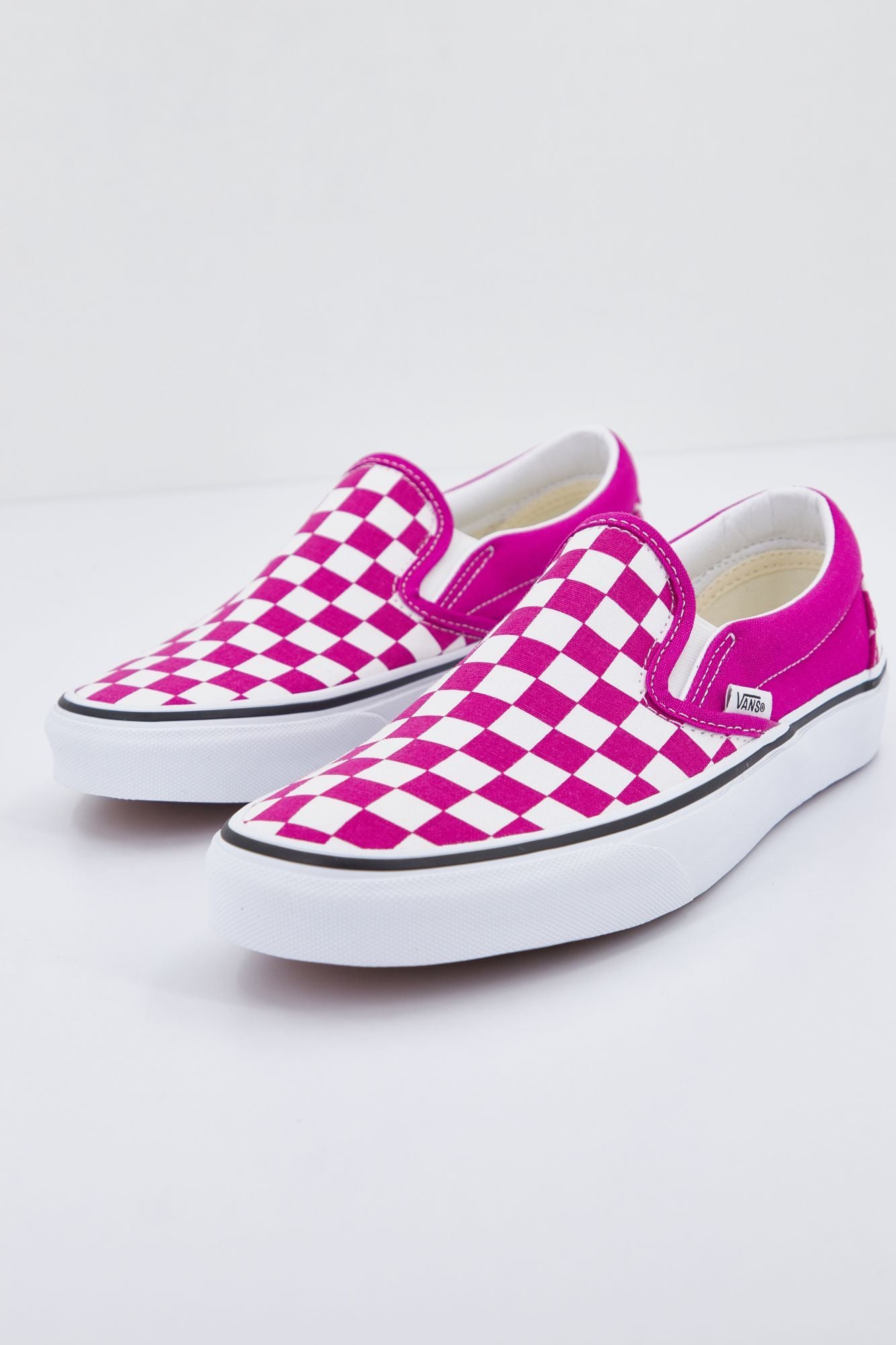 VANS UA CLASSIC SLIP-ON en color VIOLETA (2)