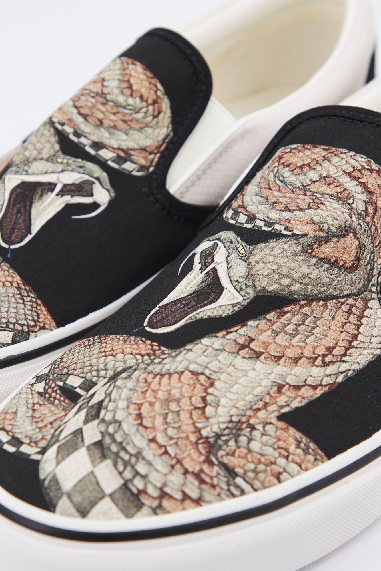 VANS UA CLASSIC SLIP-ON en color ANIMAL PRINT (4)