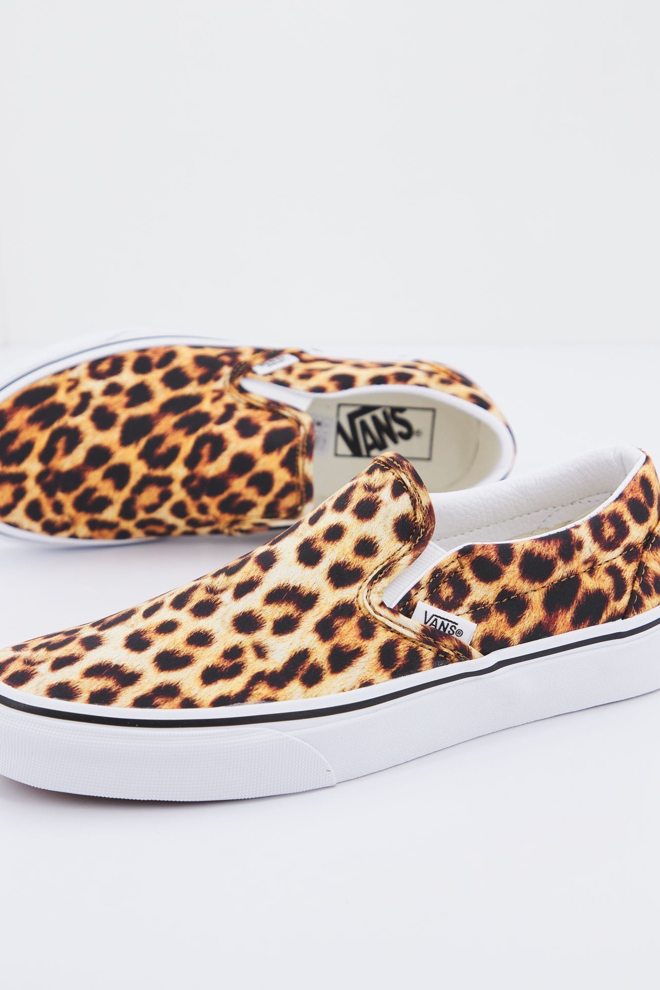 VANS UA  CLASSIC SLIP-ON en color ANIMAL PRINT (1)