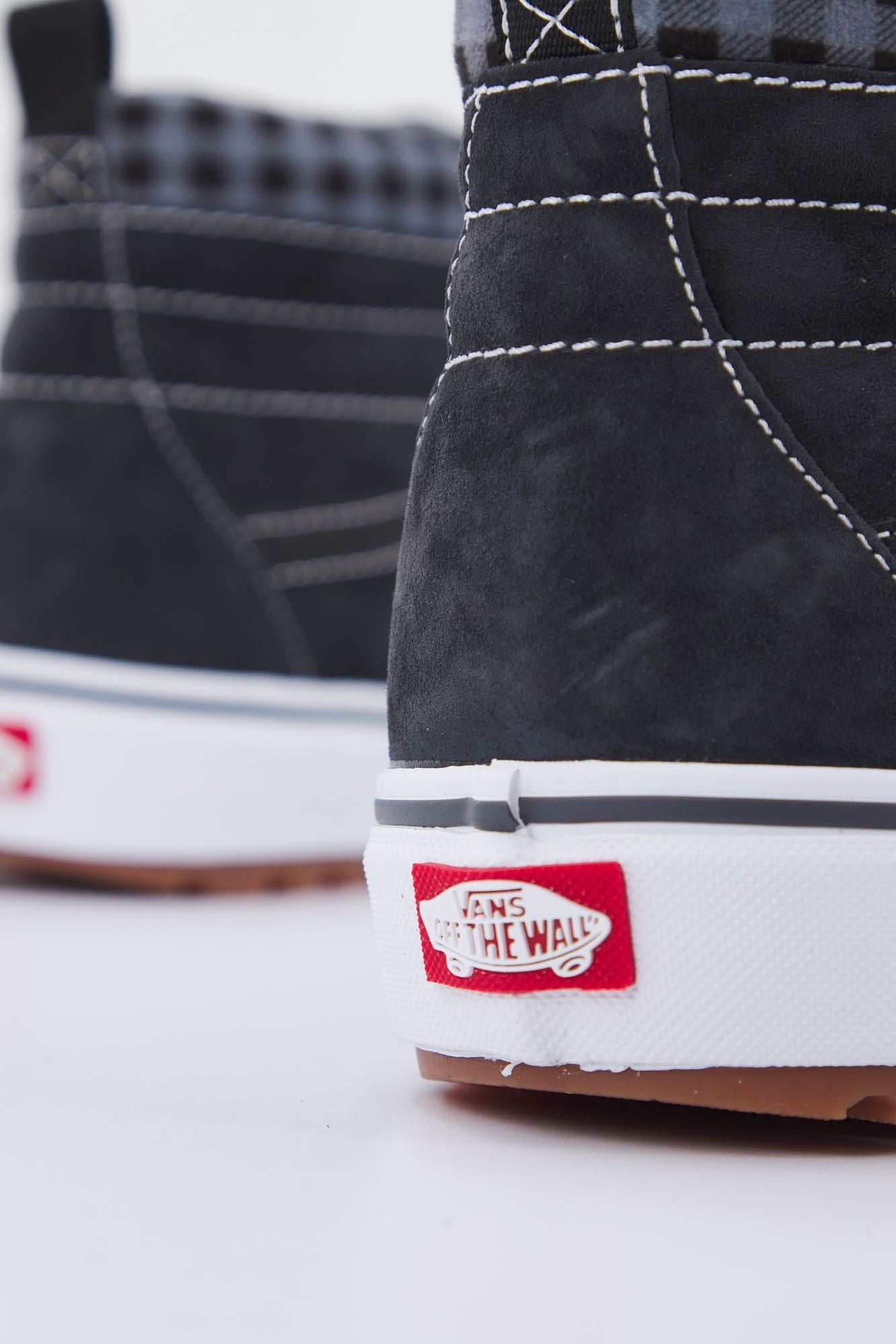 VANS UA SK8-HI en color GRIS (4)