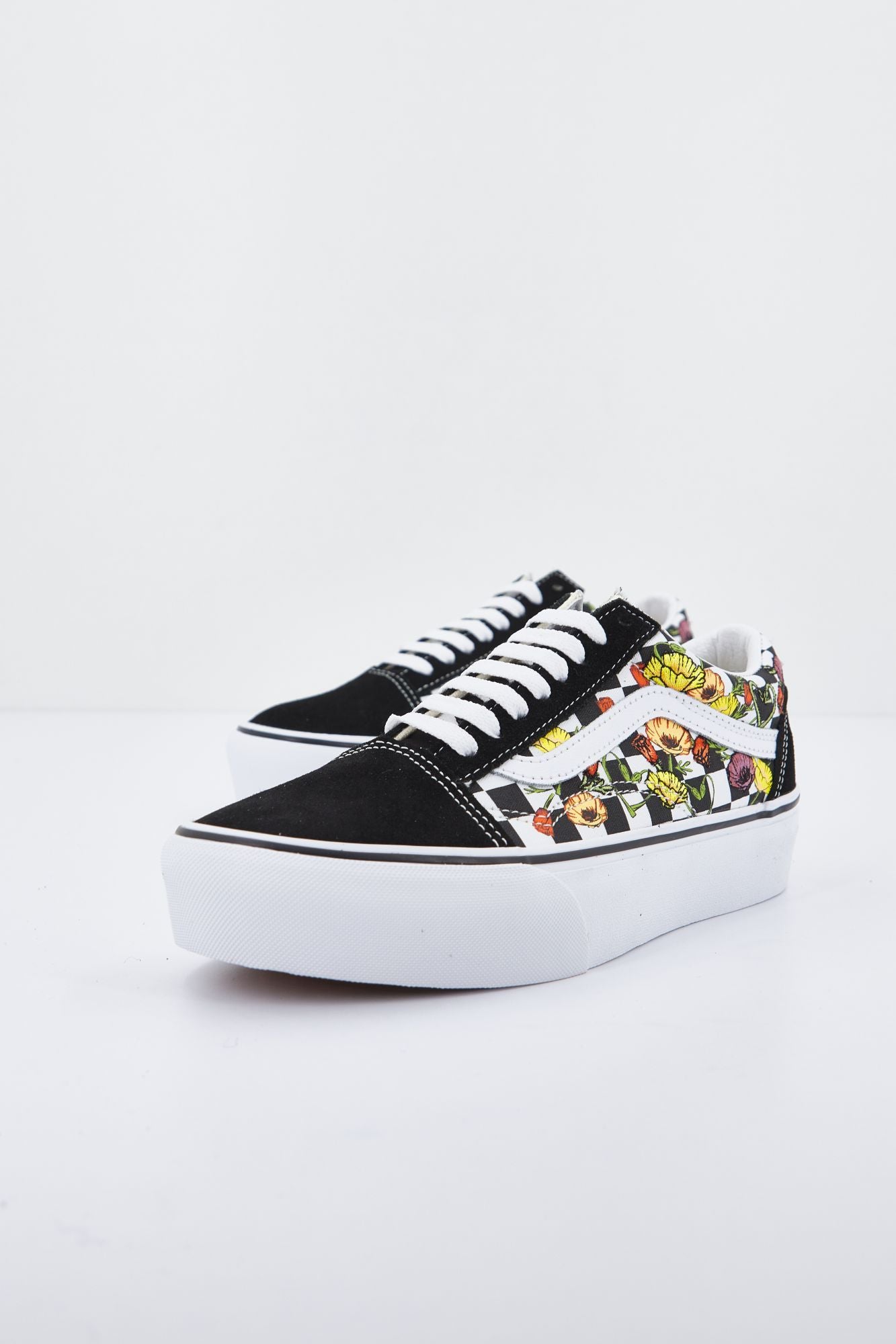 VANS  UA OLD SKOOL en color FLORAL (2)