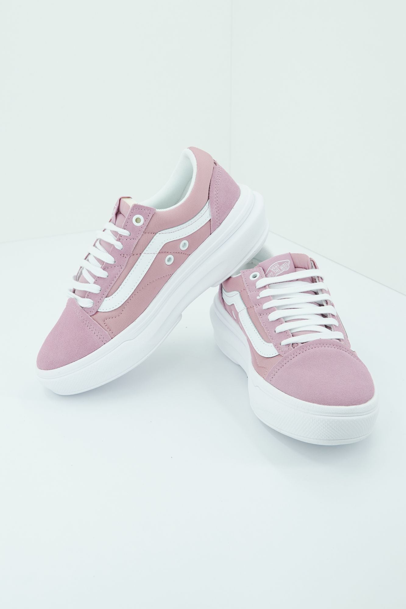 VANS  UA OLD SKOOL en color ROSA (4)