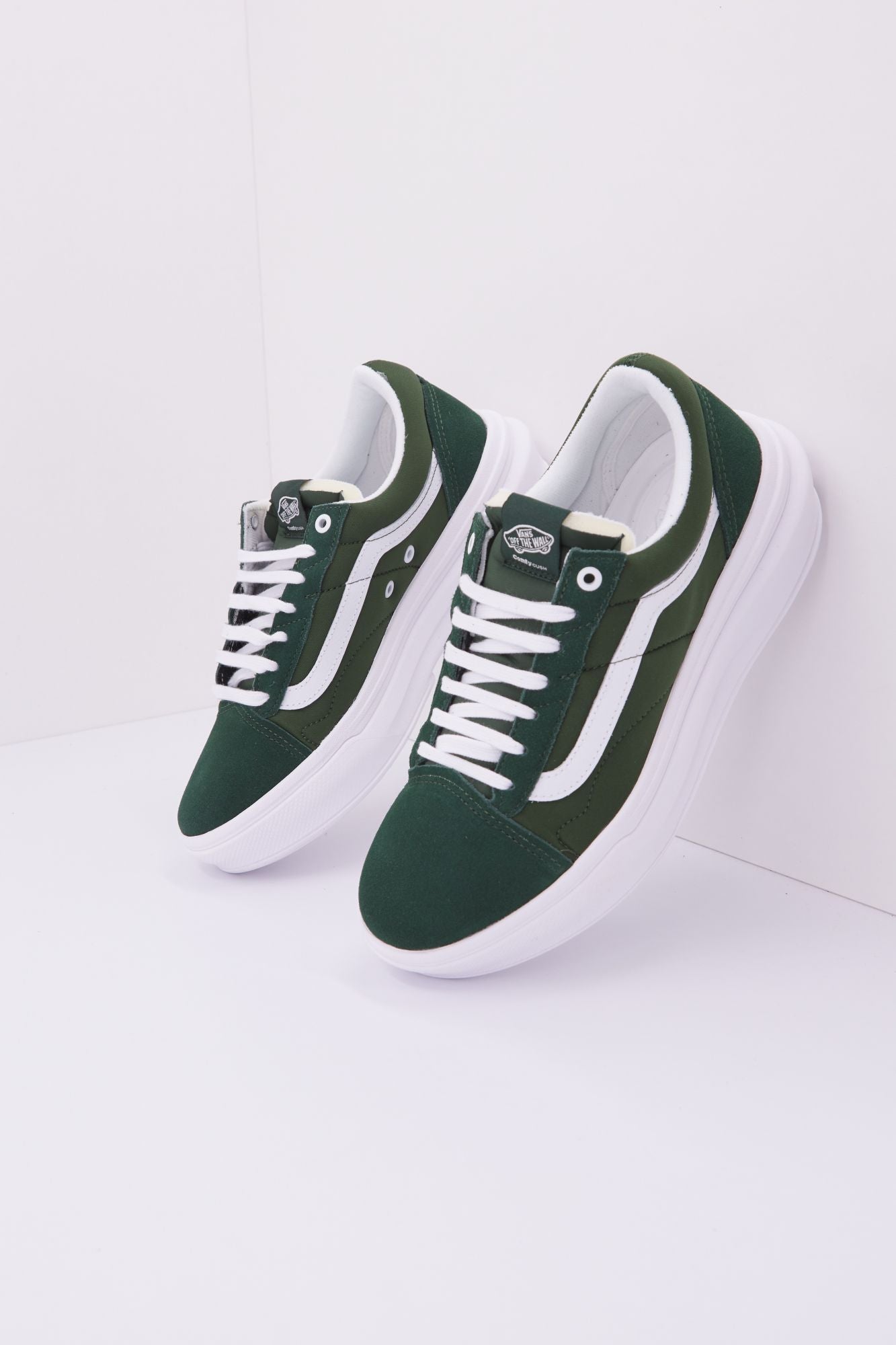 VANS OLD SKOOL OVERT CC en color VERDE (3)