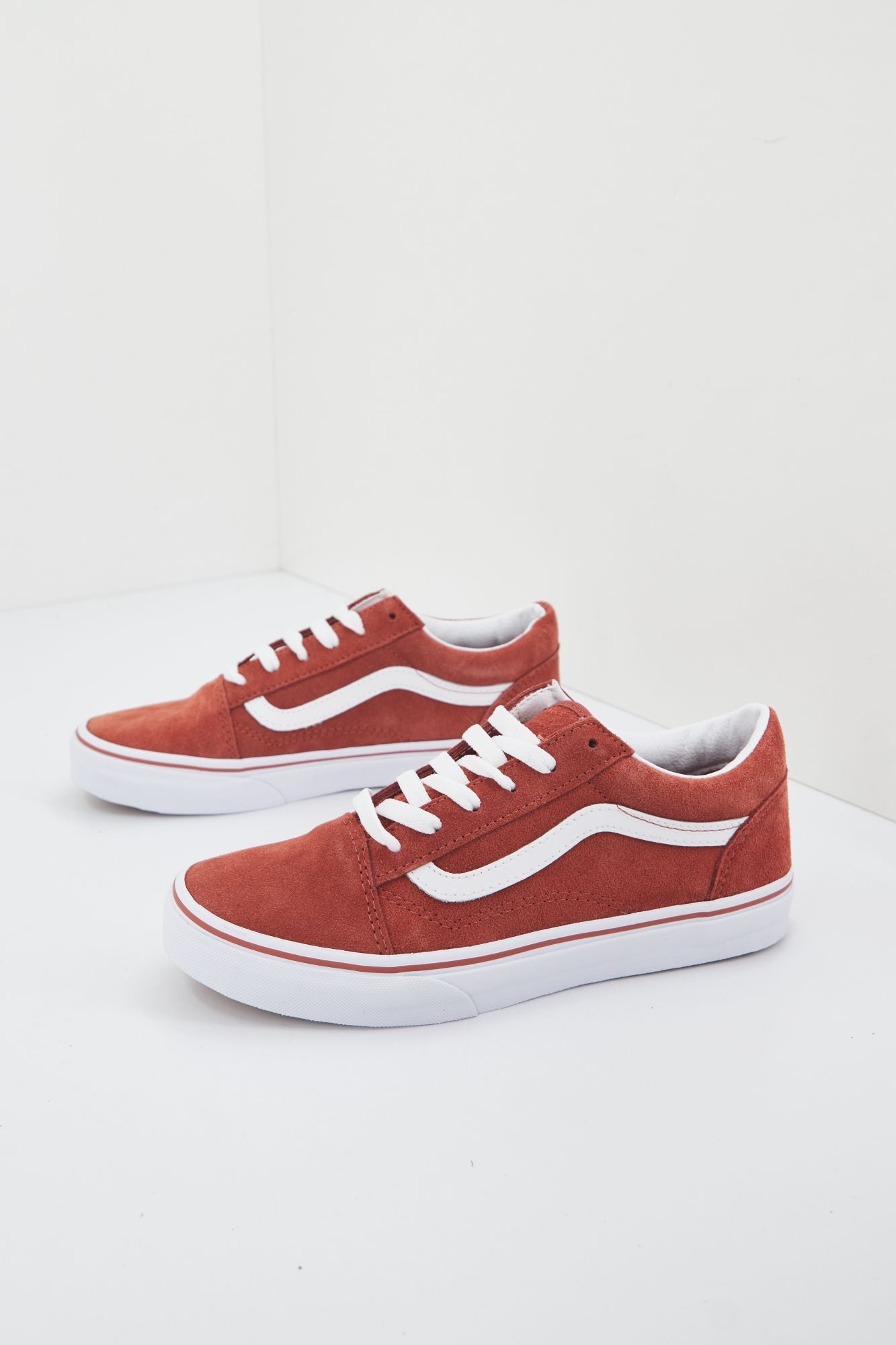 VANS VN0A4UHZBRG1 en color ROJO (1)