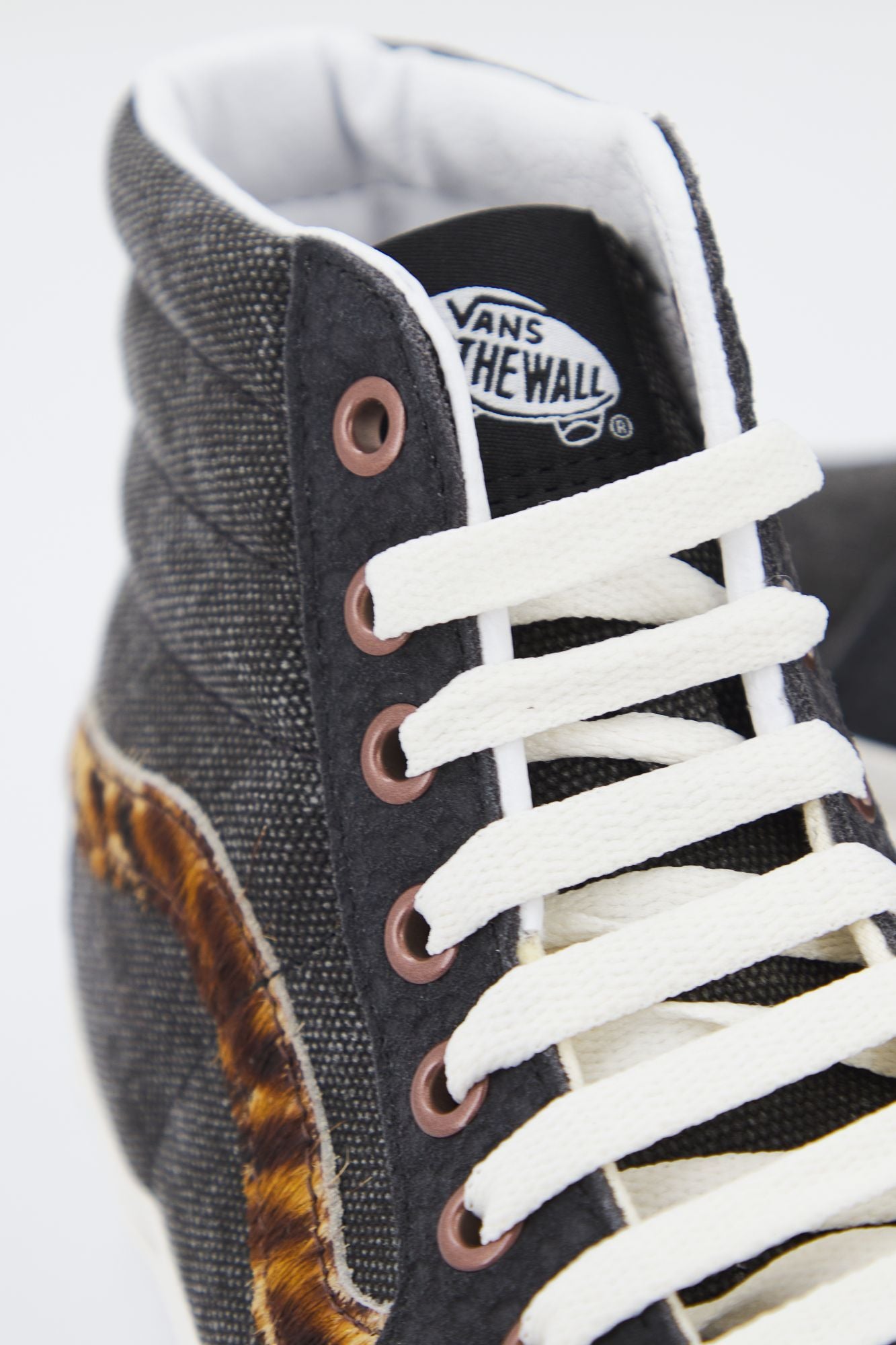 VANS  UA SK8-HI en color GRIS (4)