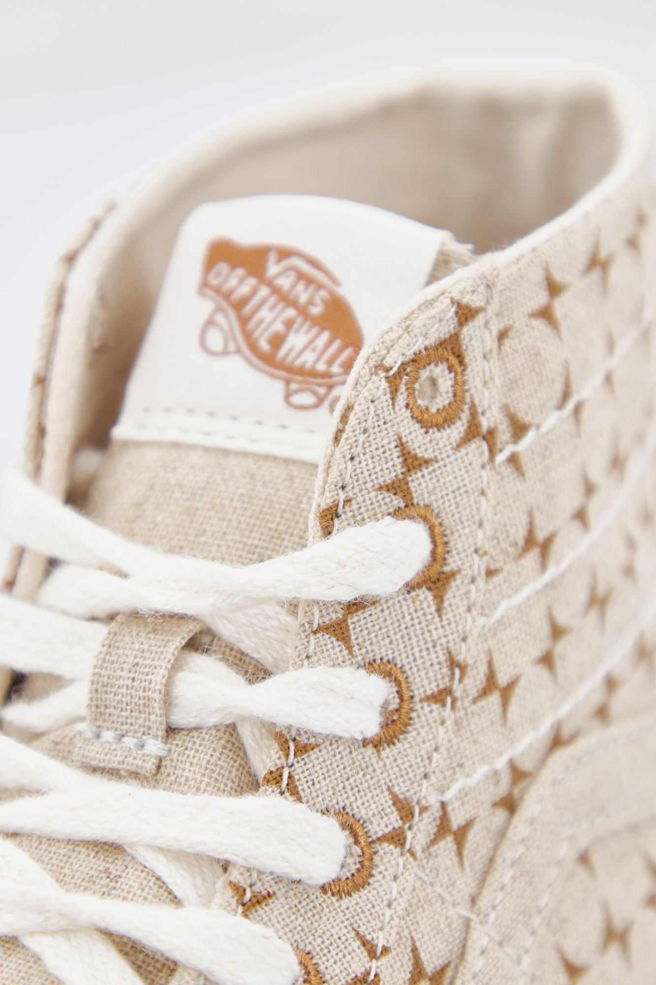 VANS  UA SK8-HI en color BEIS (4)