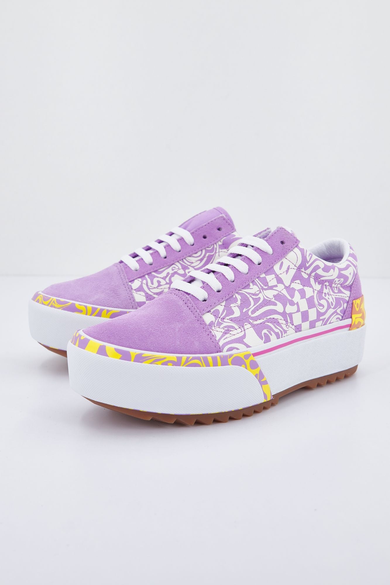 VANS  UA OLD SKOOL en color VIOLETA (1)