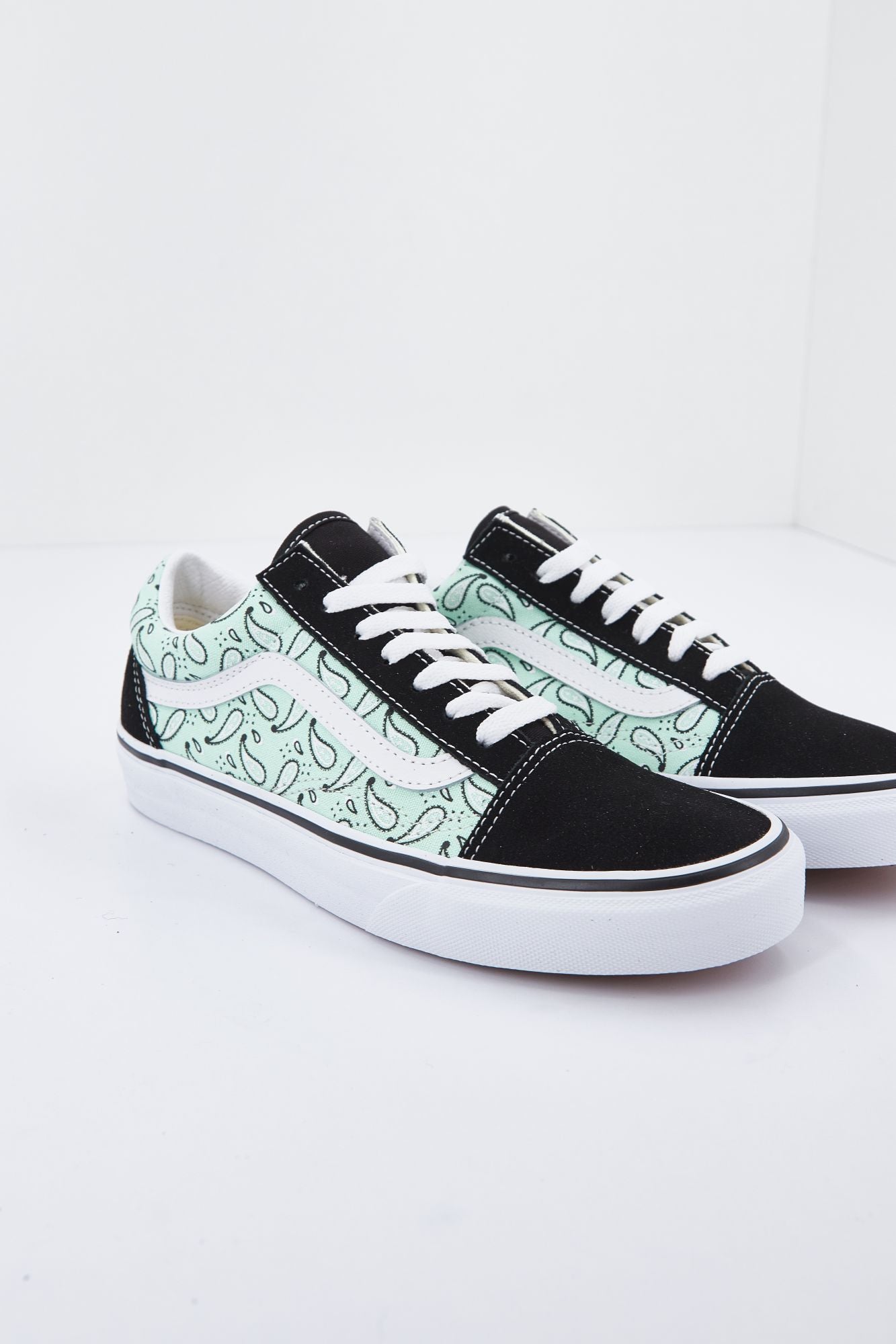 VANS  UA OLD SKOOL en color VERDE (1)
