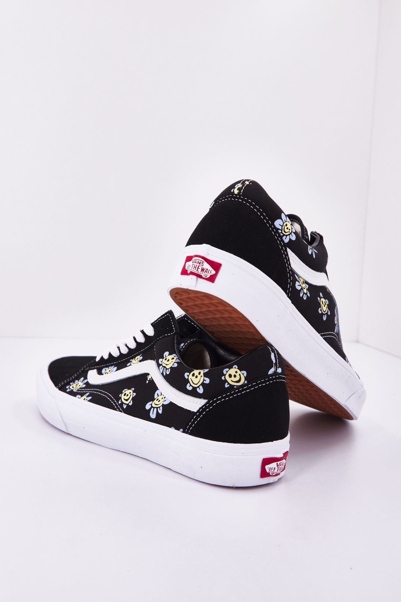 VANS UA OLD SKOOL en color FLORAL (2)