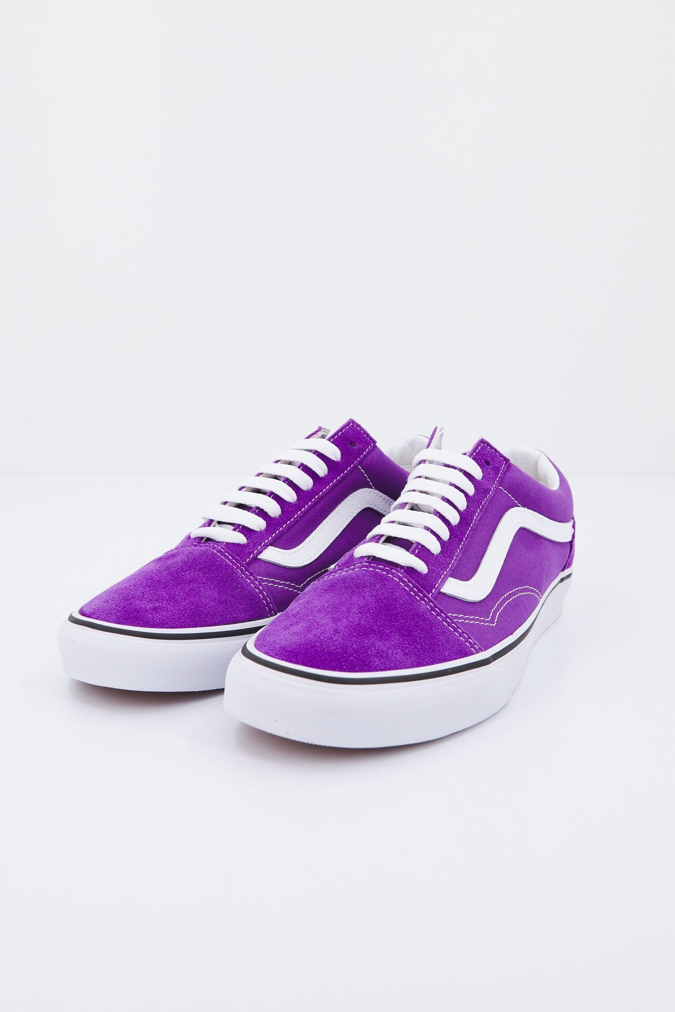 VANS  UA OLD SKOOL en color VIOLETA (2)