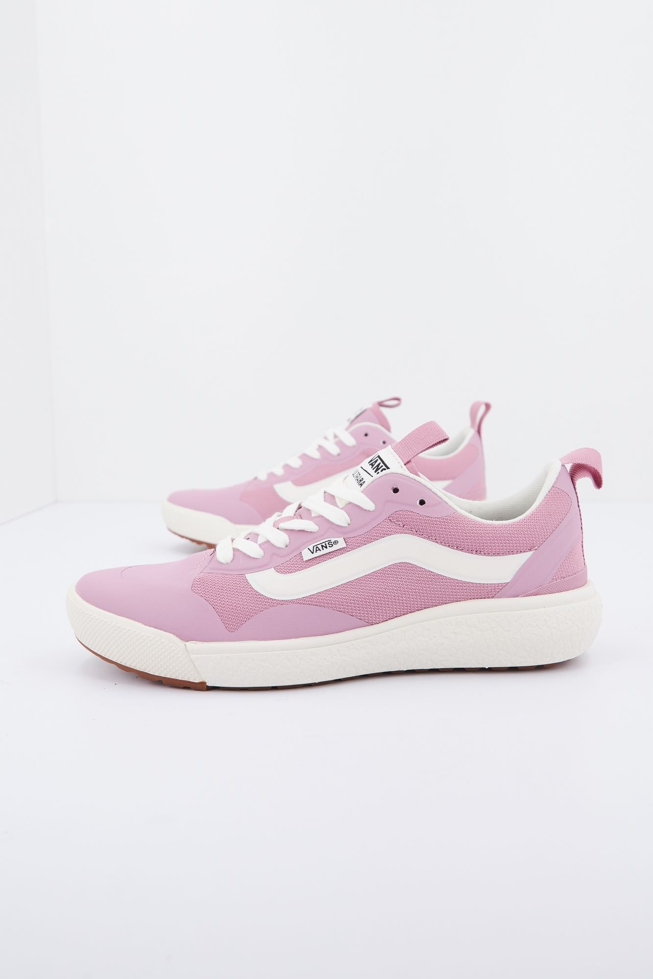 VANS UA ULTRARANGE en color ROSA (2)