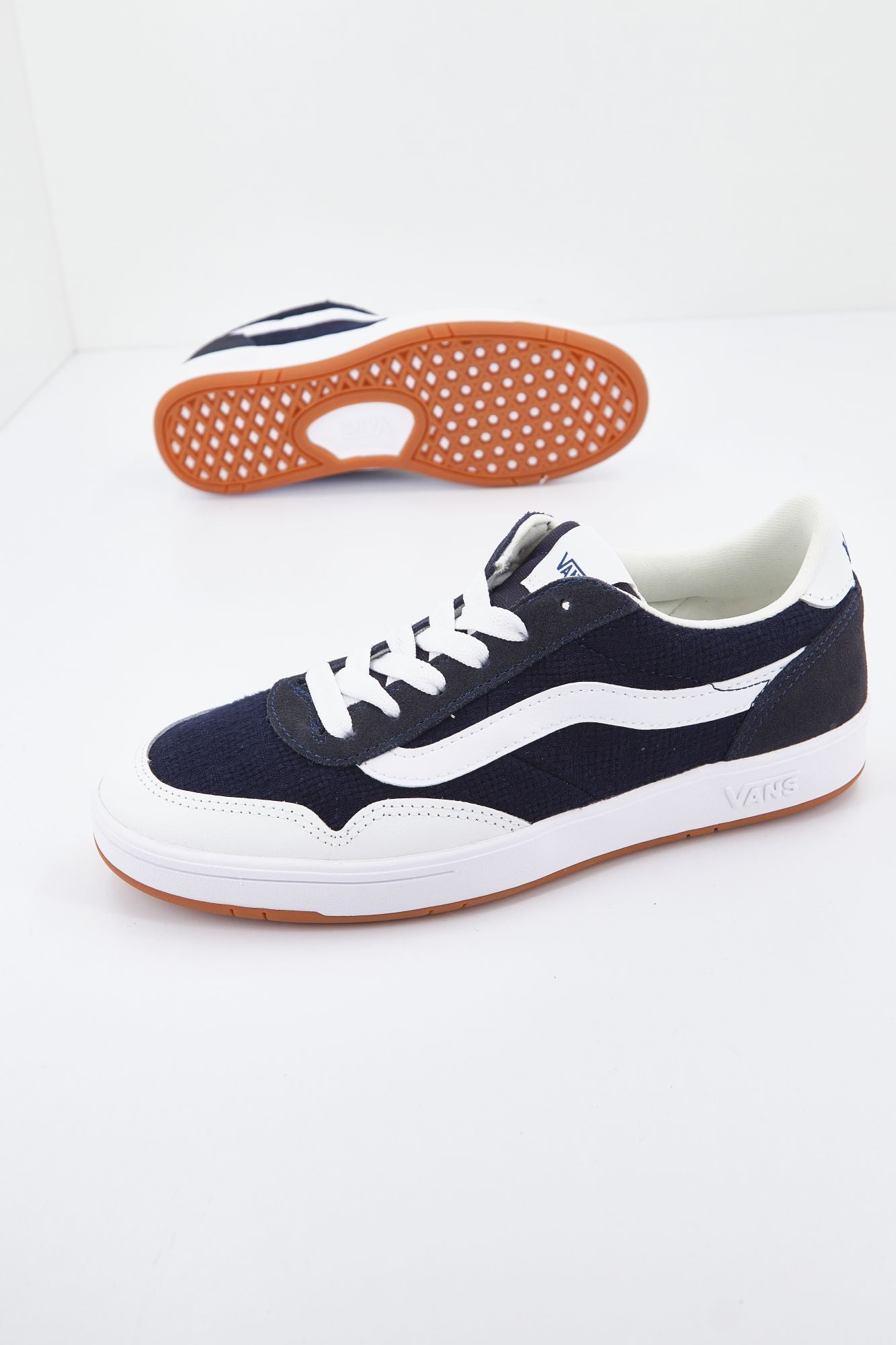 VANS UA CRUZE TOO en color AZUL (3)