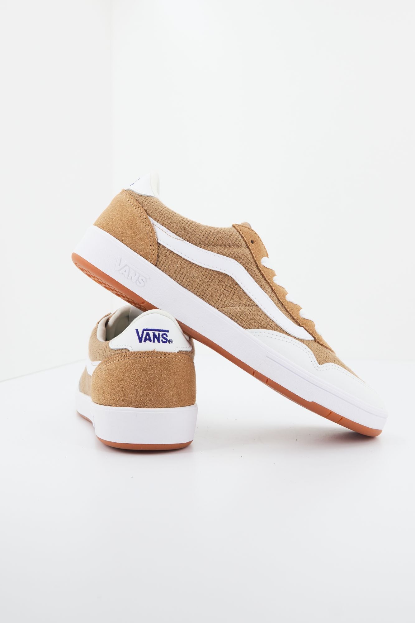 VANS  UA CRUZE TOO en color MARRON (2)